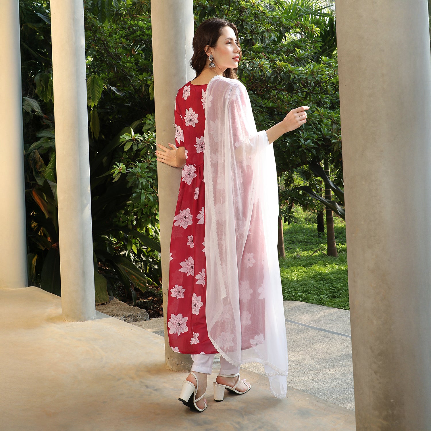Water Lilies Kurta With Trousers And Dupatta