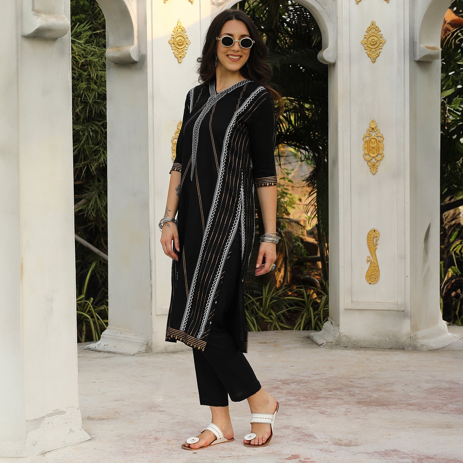 Geometric Print Kurta With Trousers Set