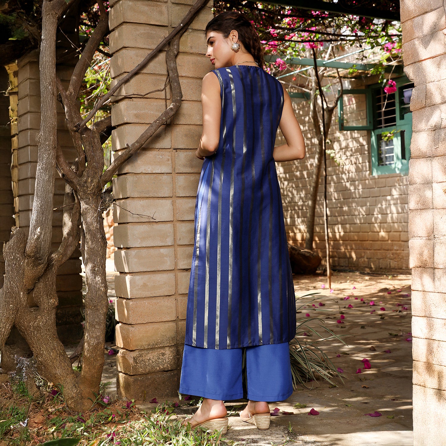 Metallic-Stripe Layered Kurta Set