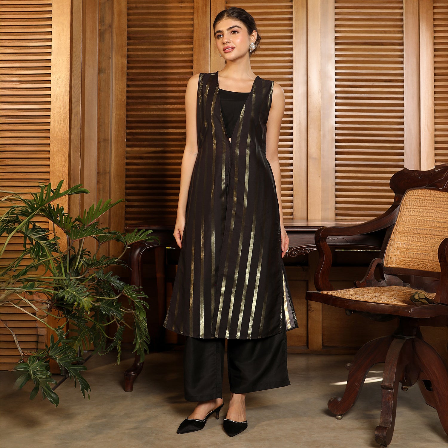 Metallic-Stripe Layered Kurta Set