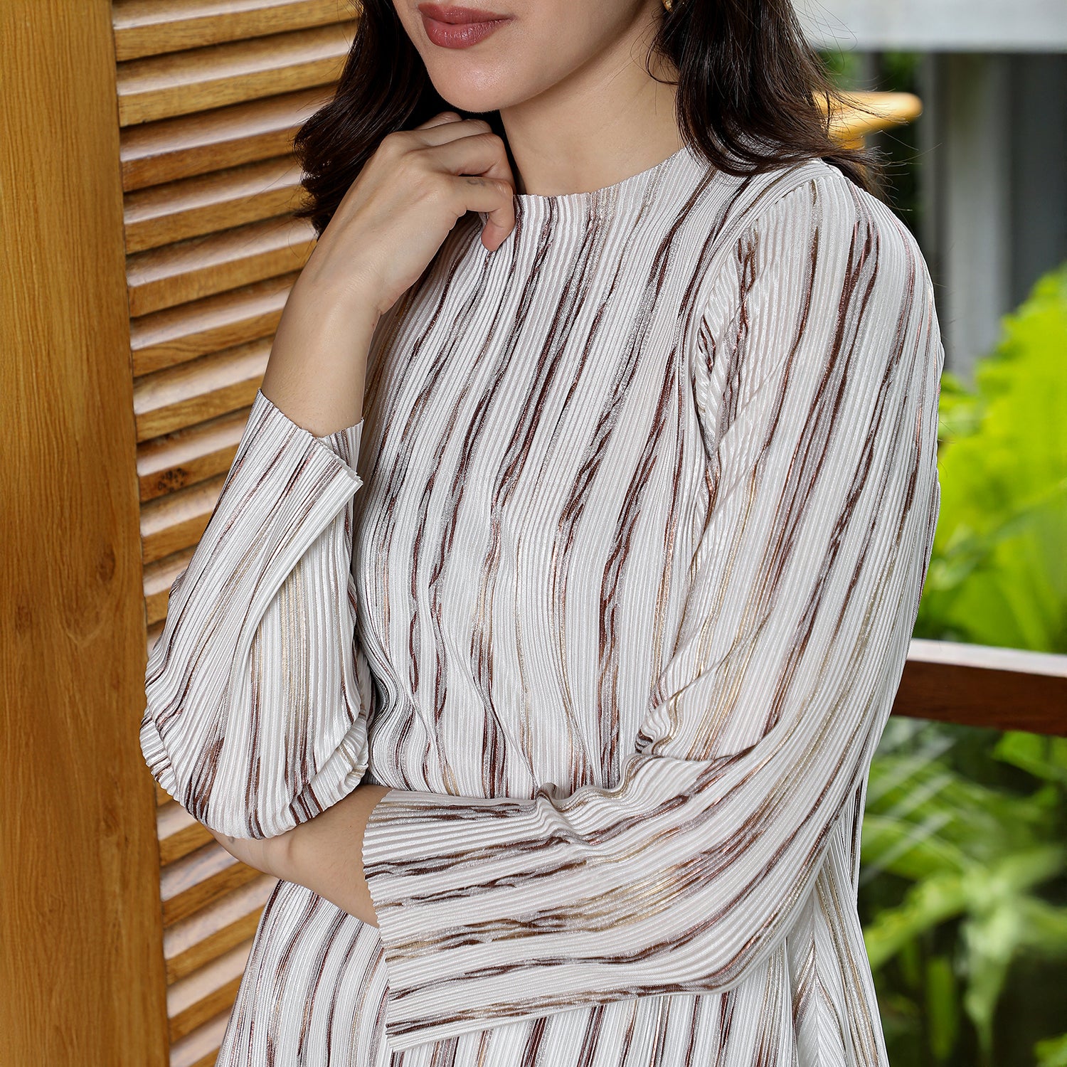 Gaze-Imprint Pleated Kurta Set