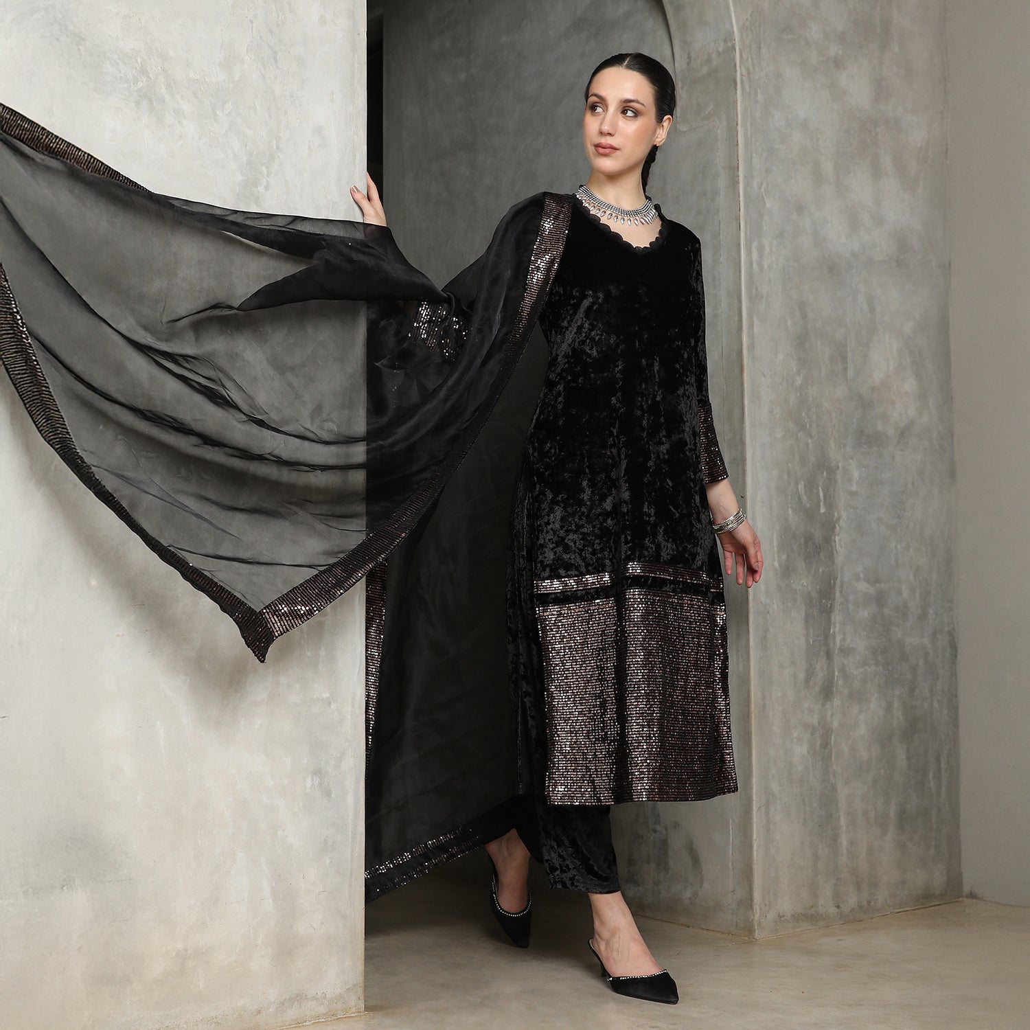 Velvet-Gleam Kurta Set