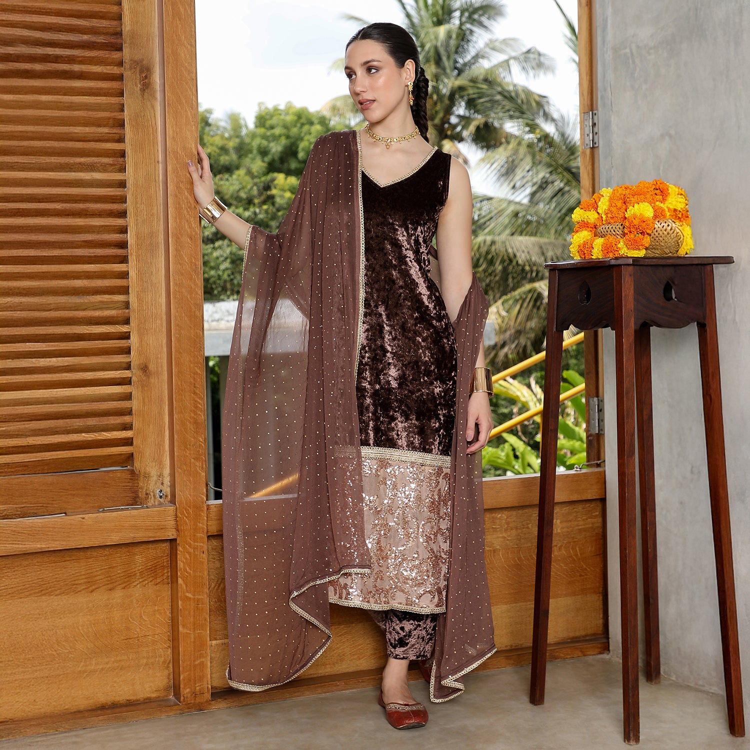 Velvet-Gleam Kurta Set