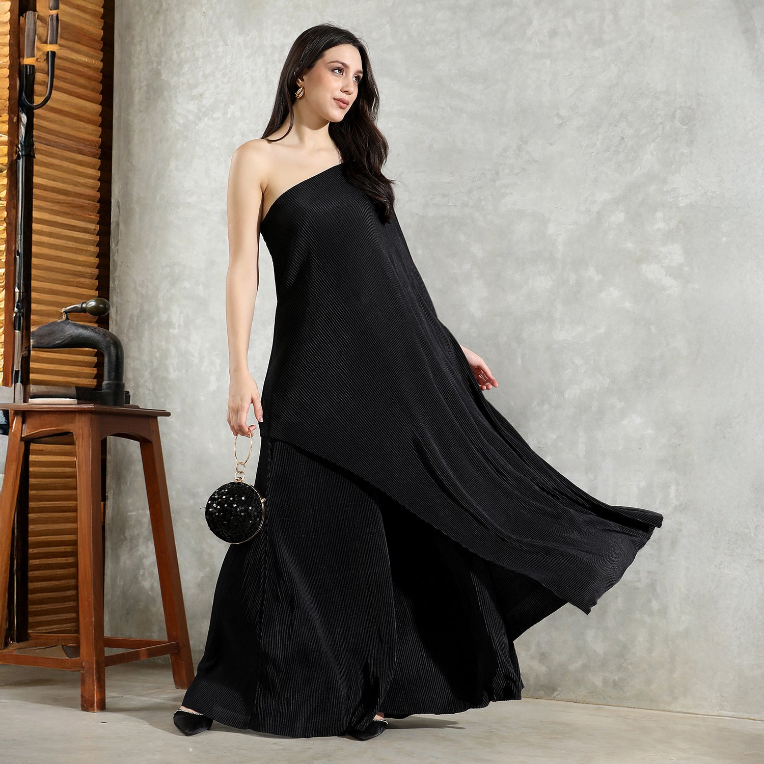 Asymmetrical-Pleated Co-Ord Set