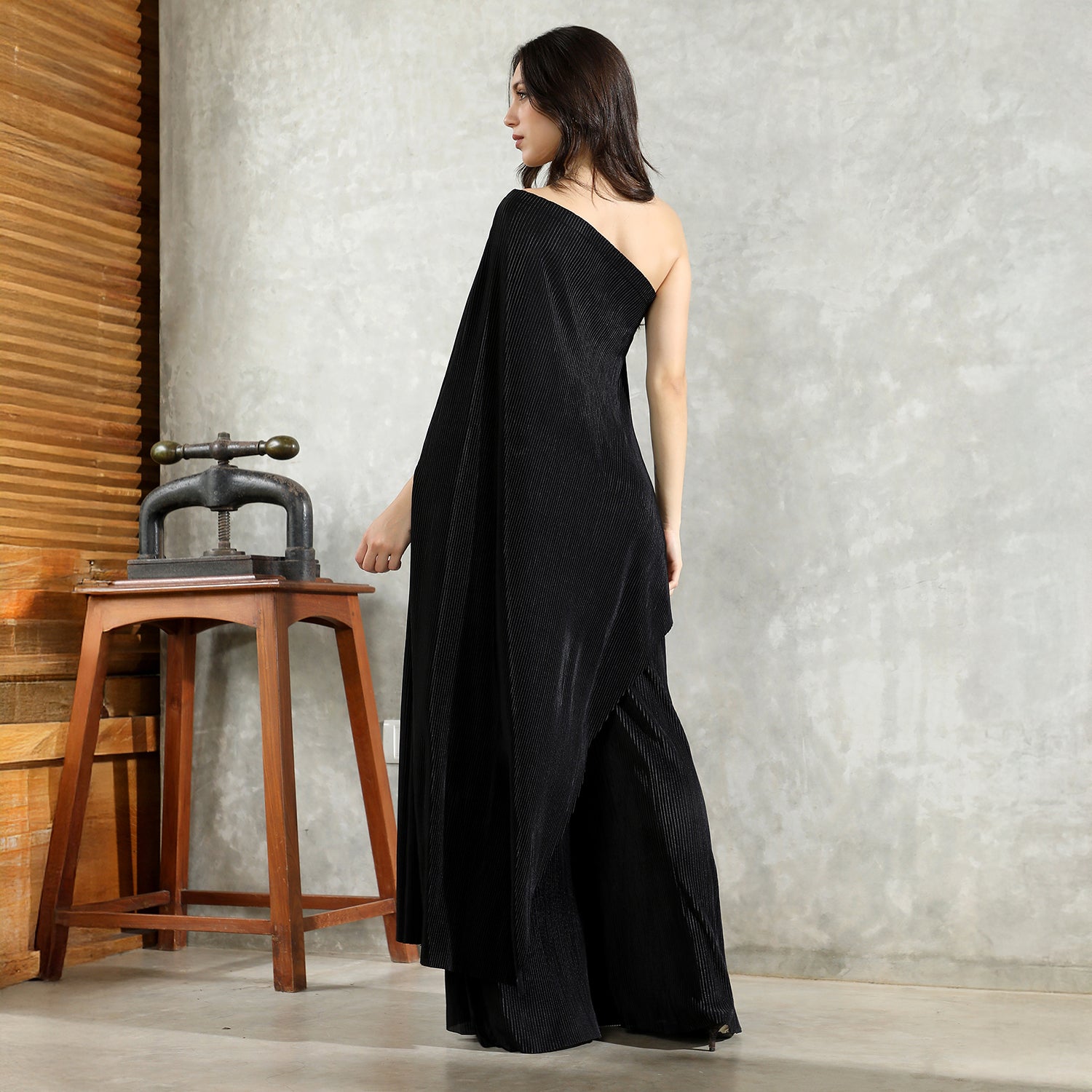 Asymmetrical-Pleated Co-Ord Set