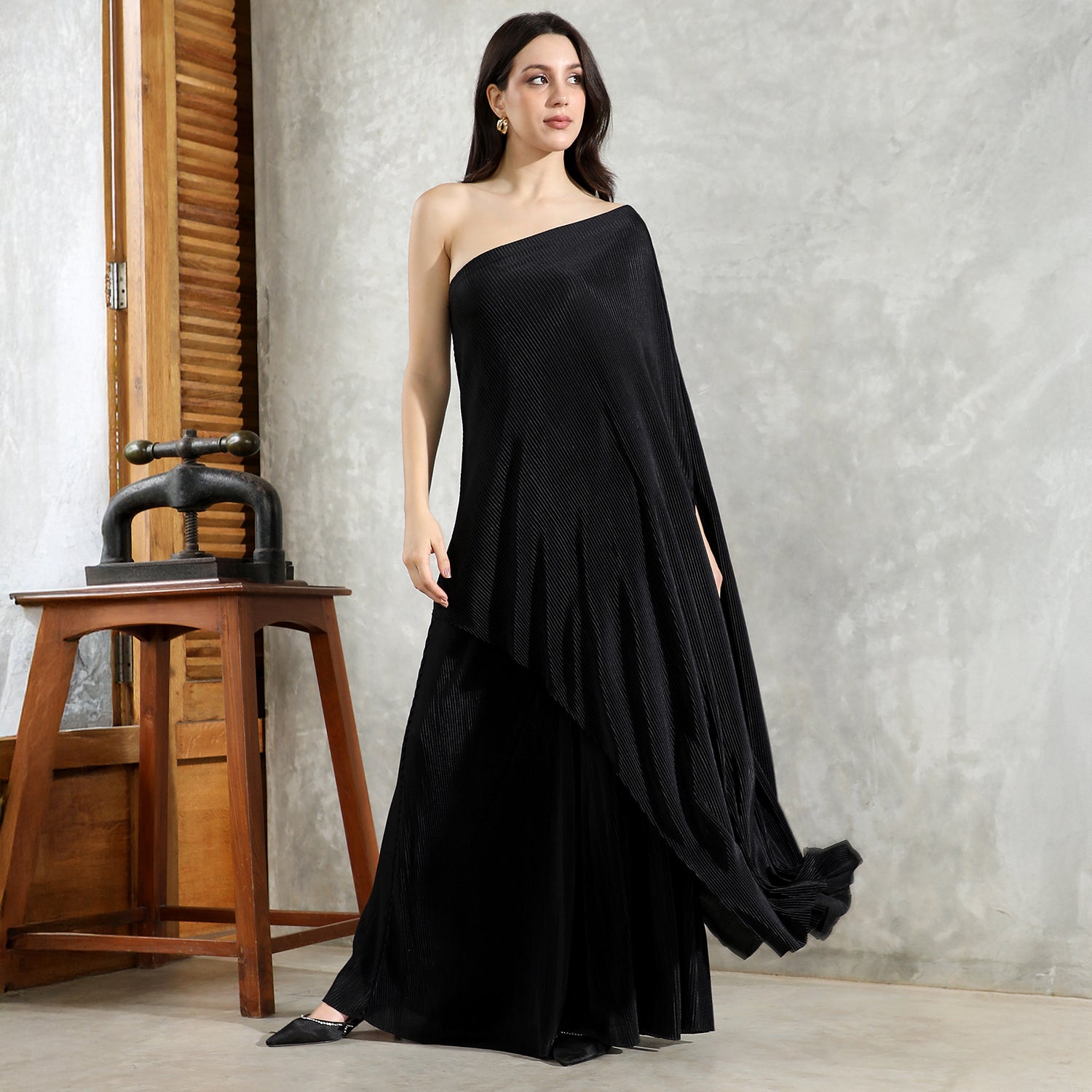 Asymmetrical-Pleated Co-Ord Set