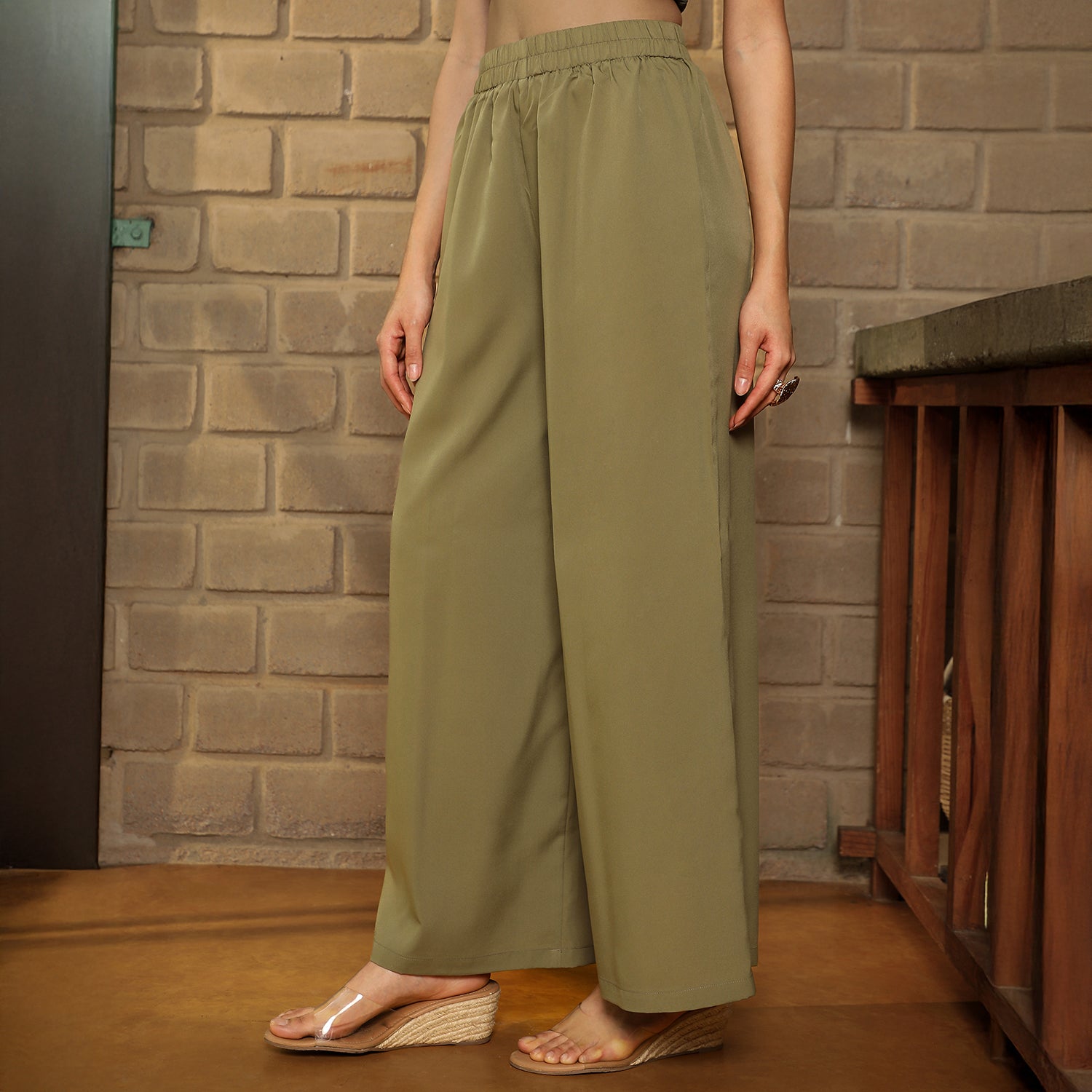 Shell-Embellish Knit Kurta Set