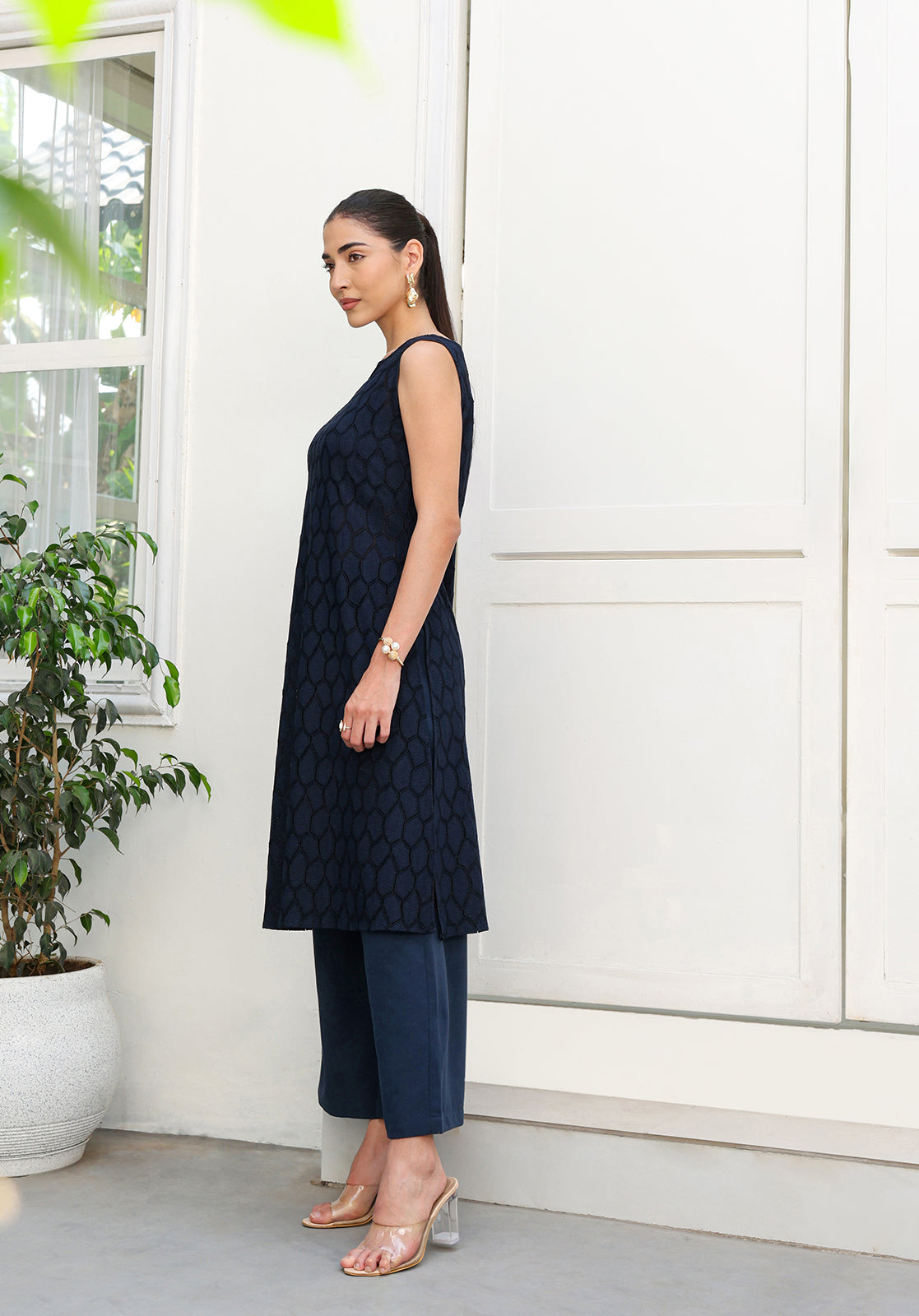 Textured Self-Design Boat Neck Sleeveless Navy Blue Co-ord Set