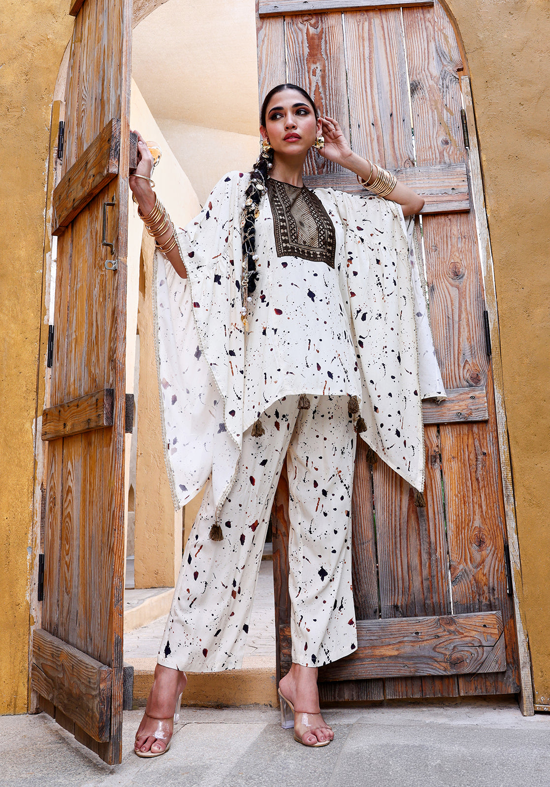 Embroidered Abstract Print Round Neck 3/4th Sleeves Off-White Co-ord Set