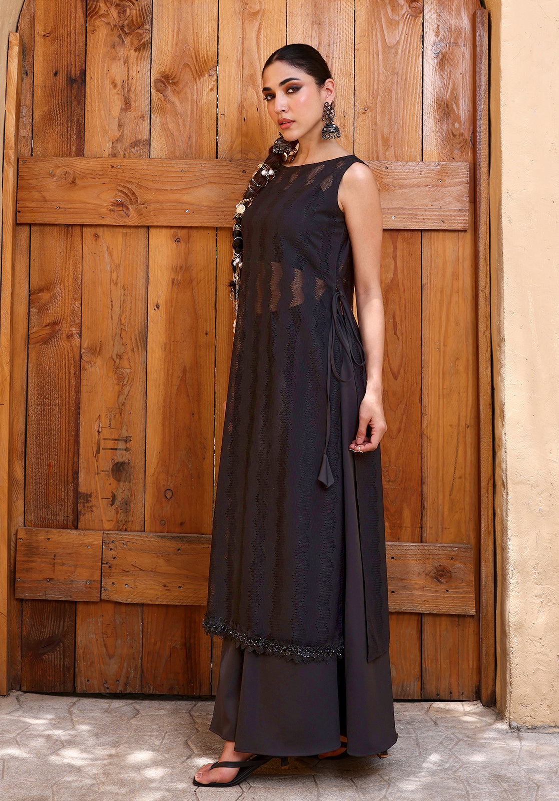 Self-Design Sleeveless Boat Neck Palazzo Black Co-ord Set