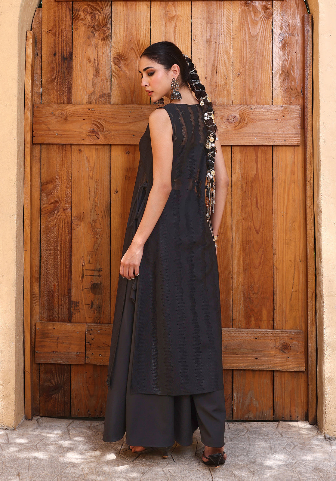 Self-Design Sleeveless Boat Neck Palazzo Black Co-ord Set