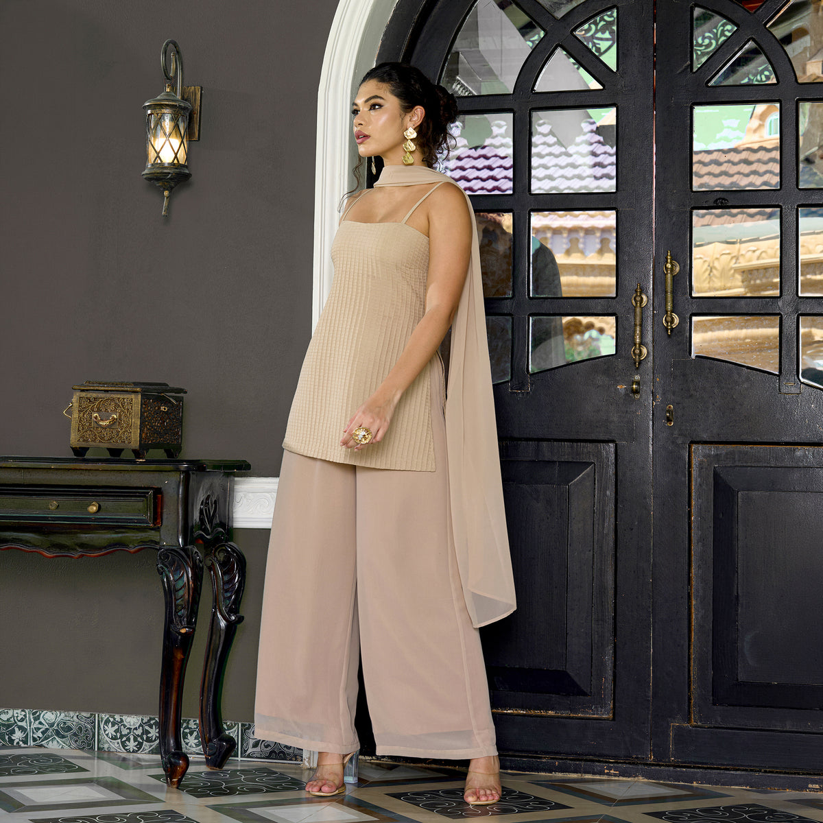 Textured Chatpata kurti With straight fit trousers and Dupatta