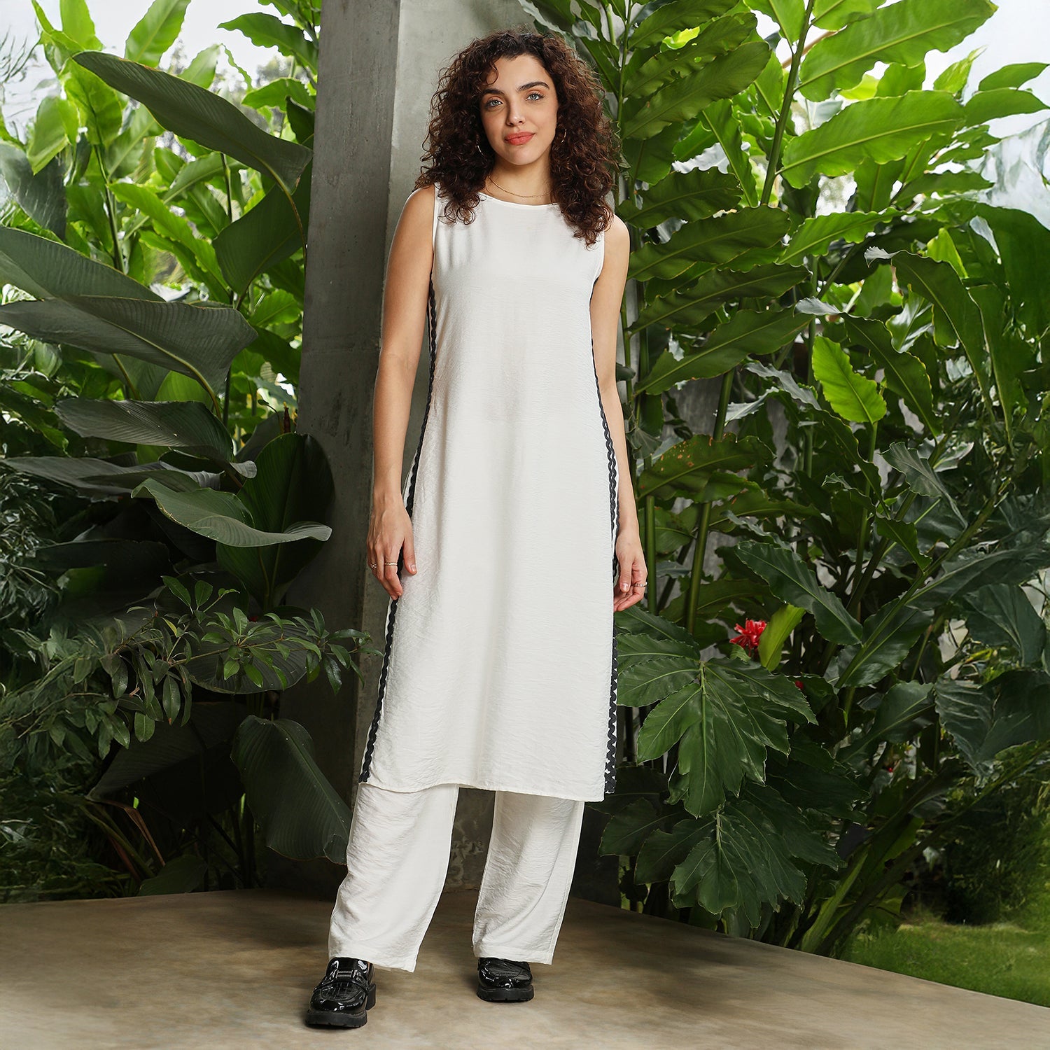 Contrast Swirl Kurta Set