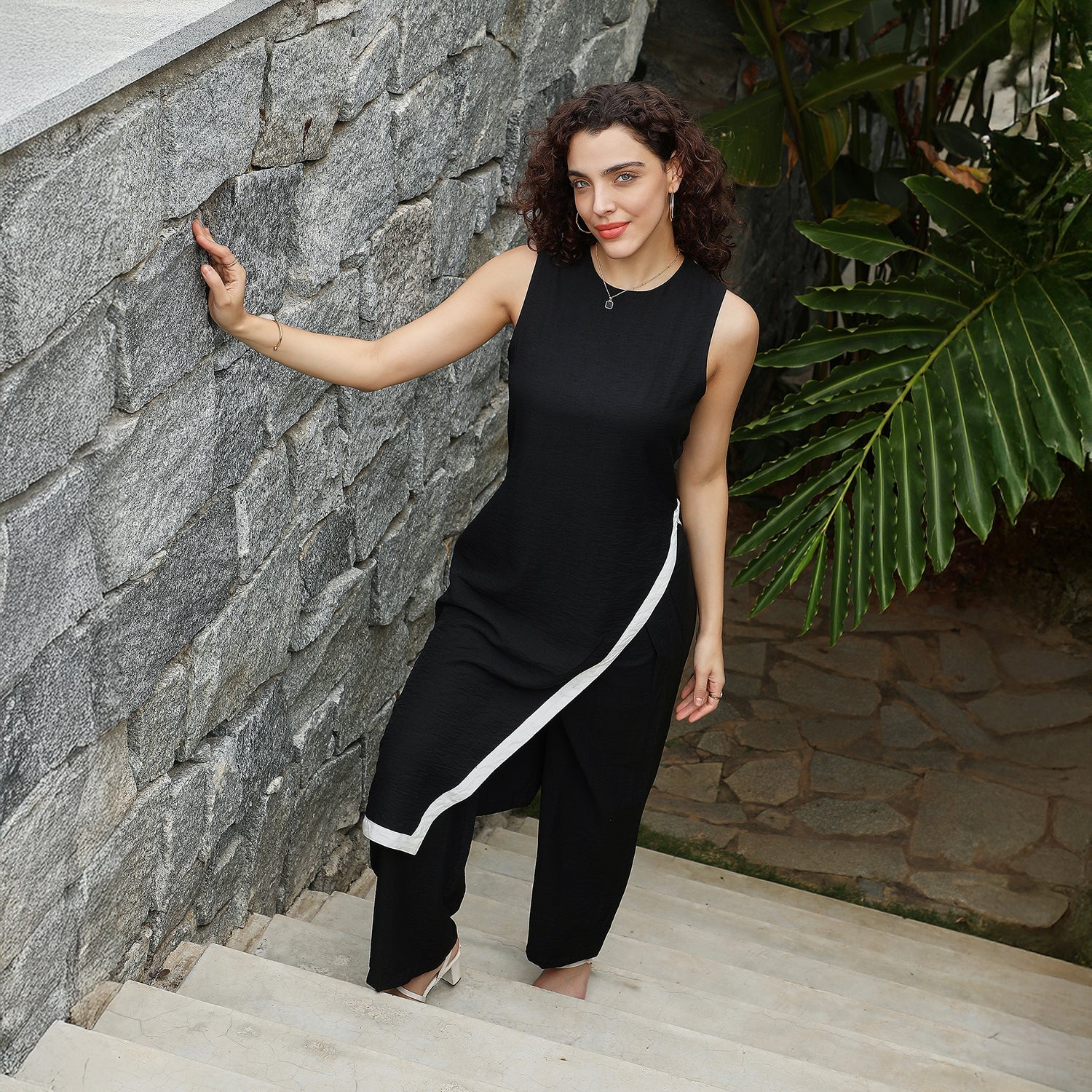 Contrast Tilt Kurta Set