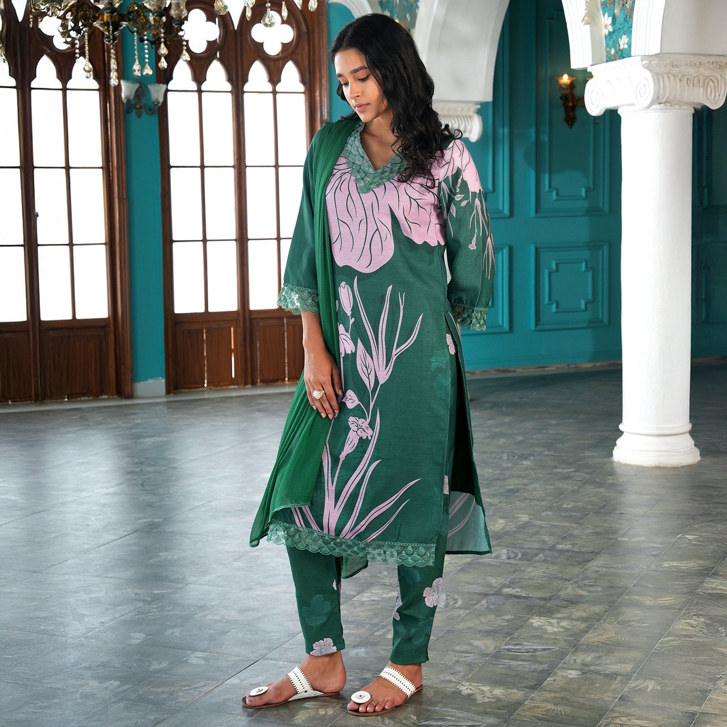 Contrast Tulips Kurta Set