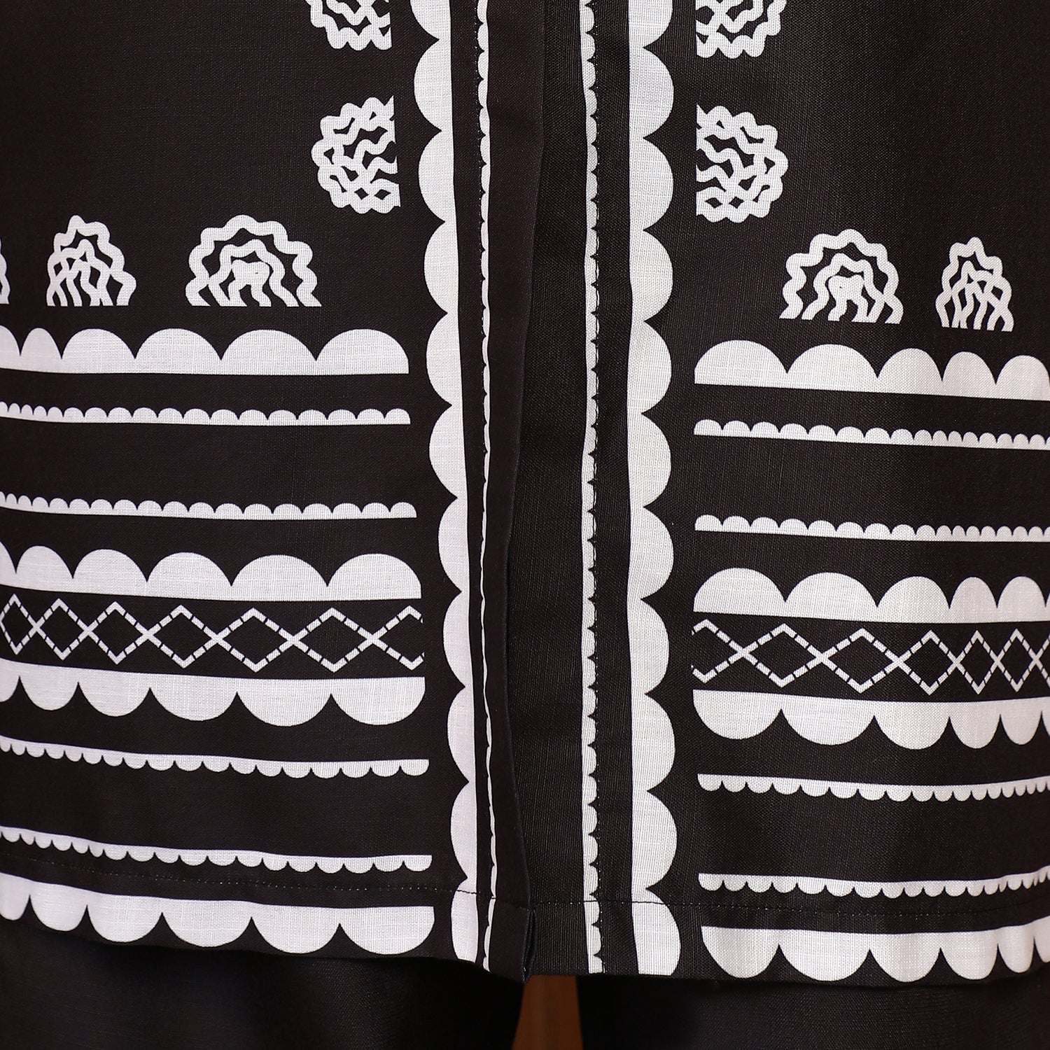 Indie Flora Lined-Imprint Kurta Set