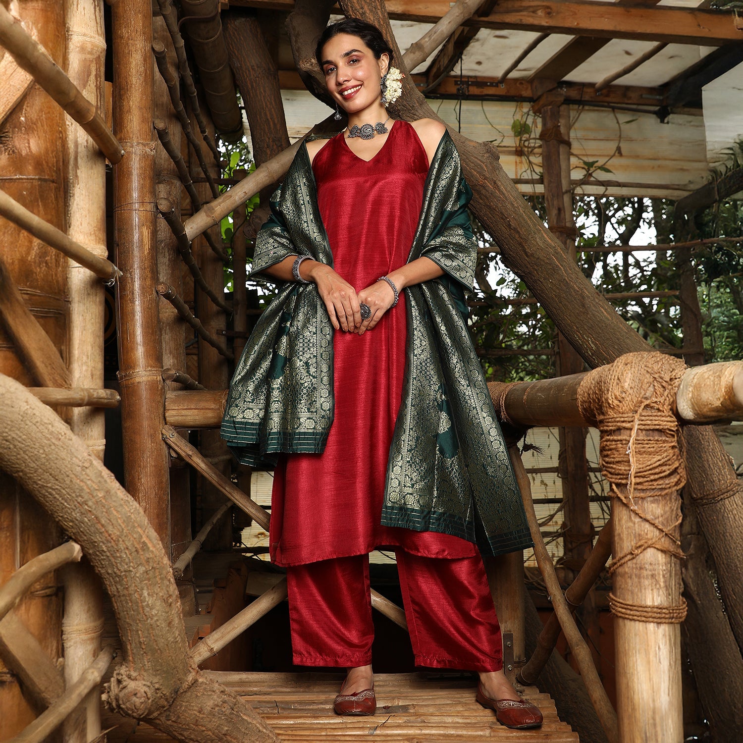 Contrast Lustre Kurta Set