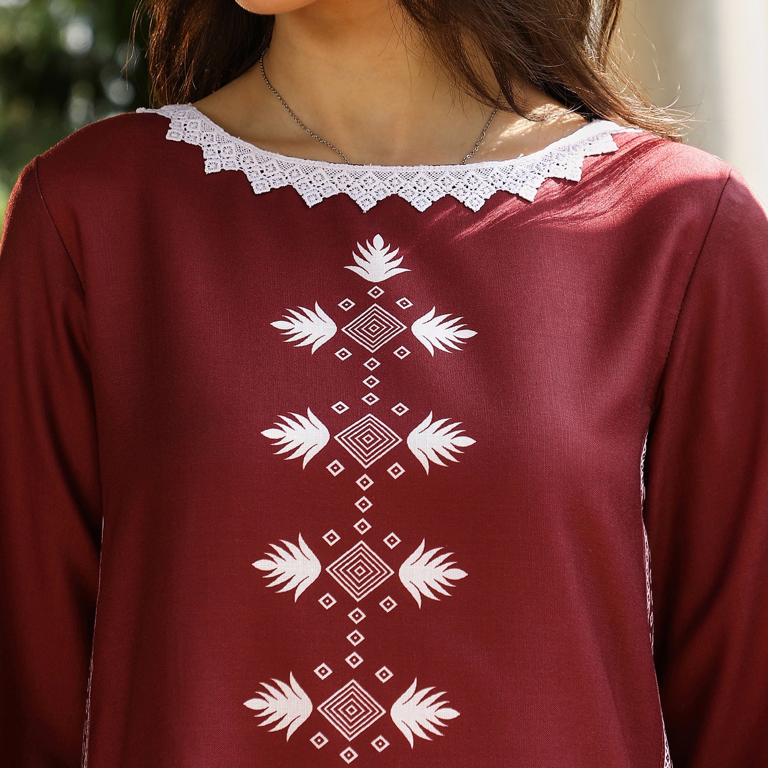 Constrast-Motif Kurta Set