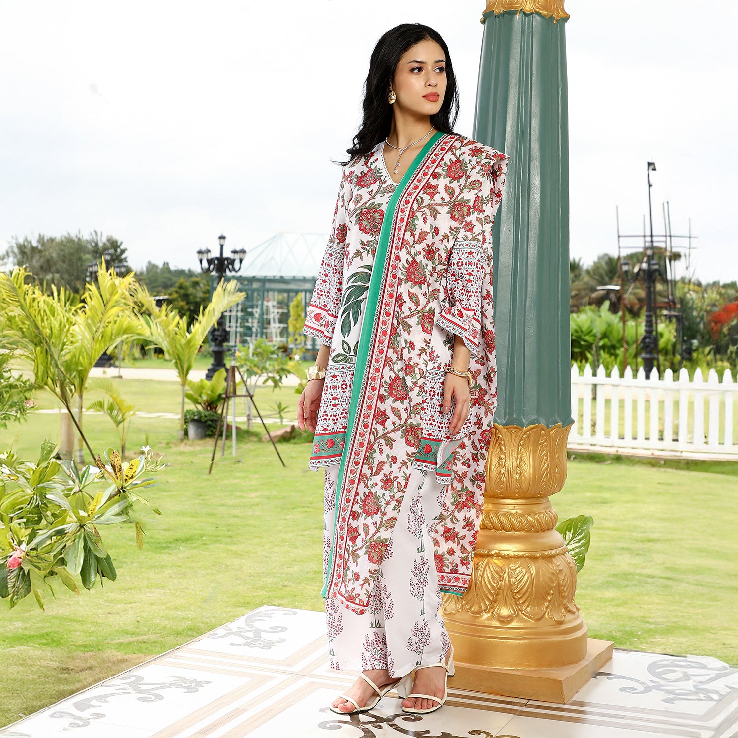 Floral-Harmony Imrpint Kurta Set