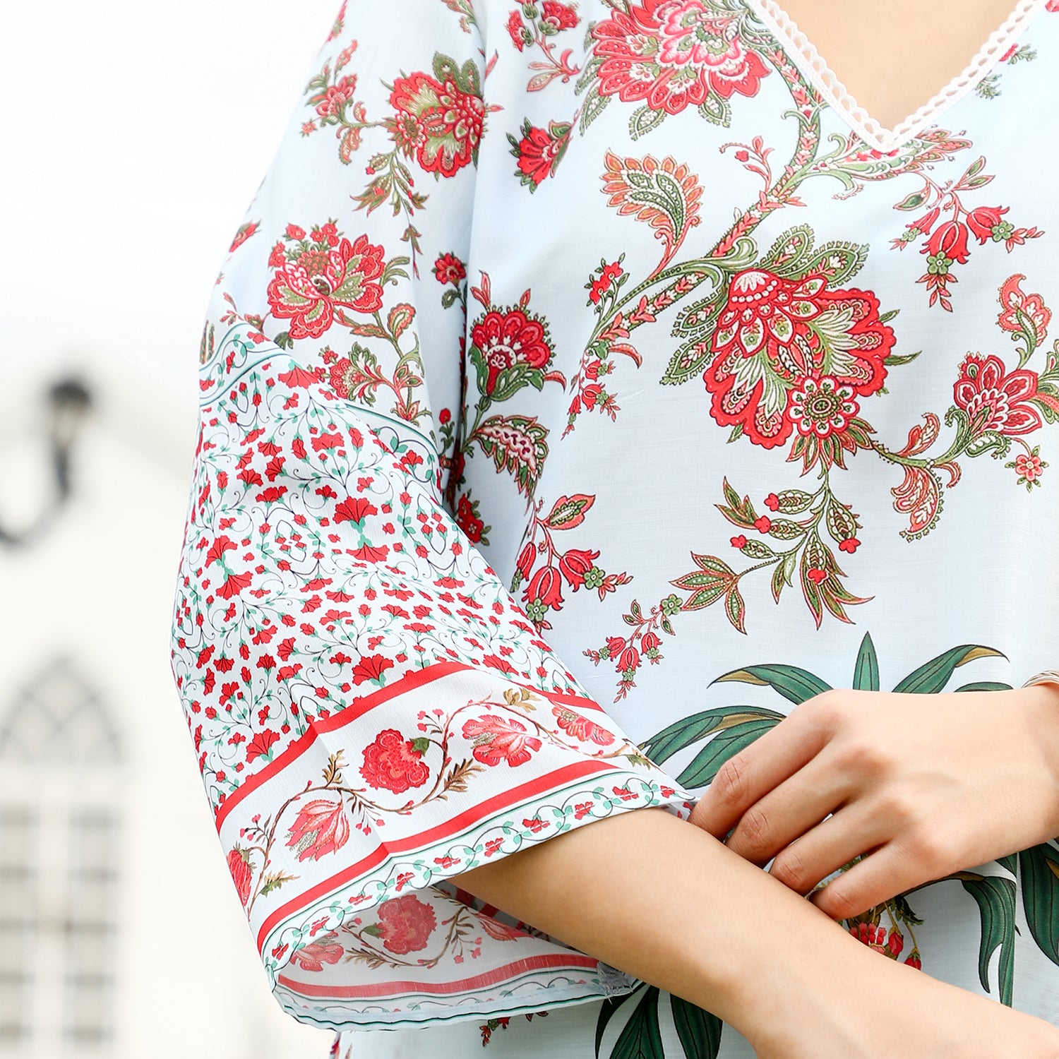 Floral-Harmony Imrpint Kurta Set