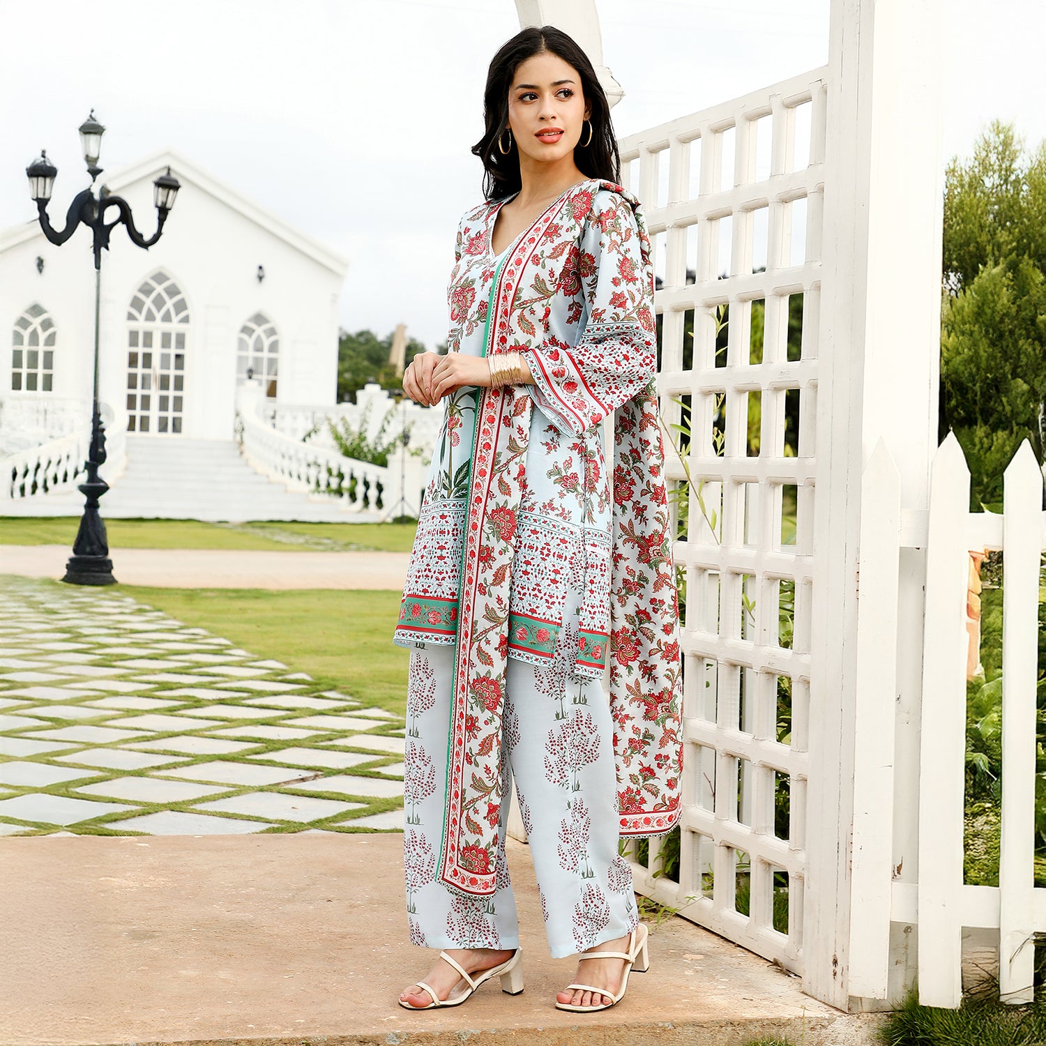 Floral-Harmony Imrpint Kurta Set