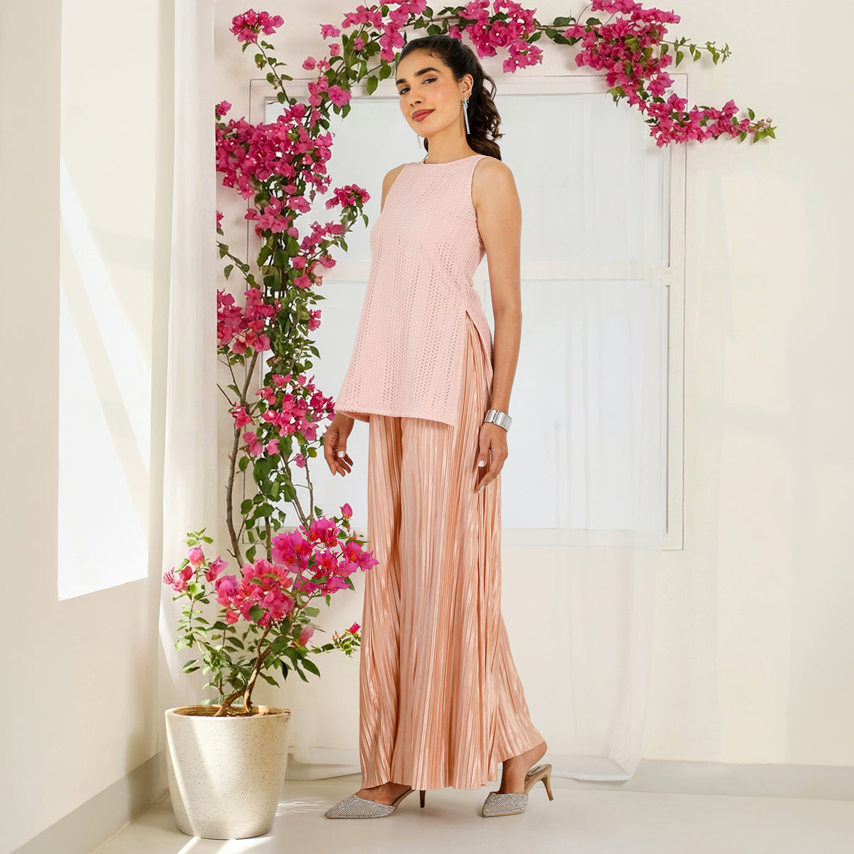 Self-Design Polyester Blend Sleeveless Round Neck Light Pink  Co-ord Set