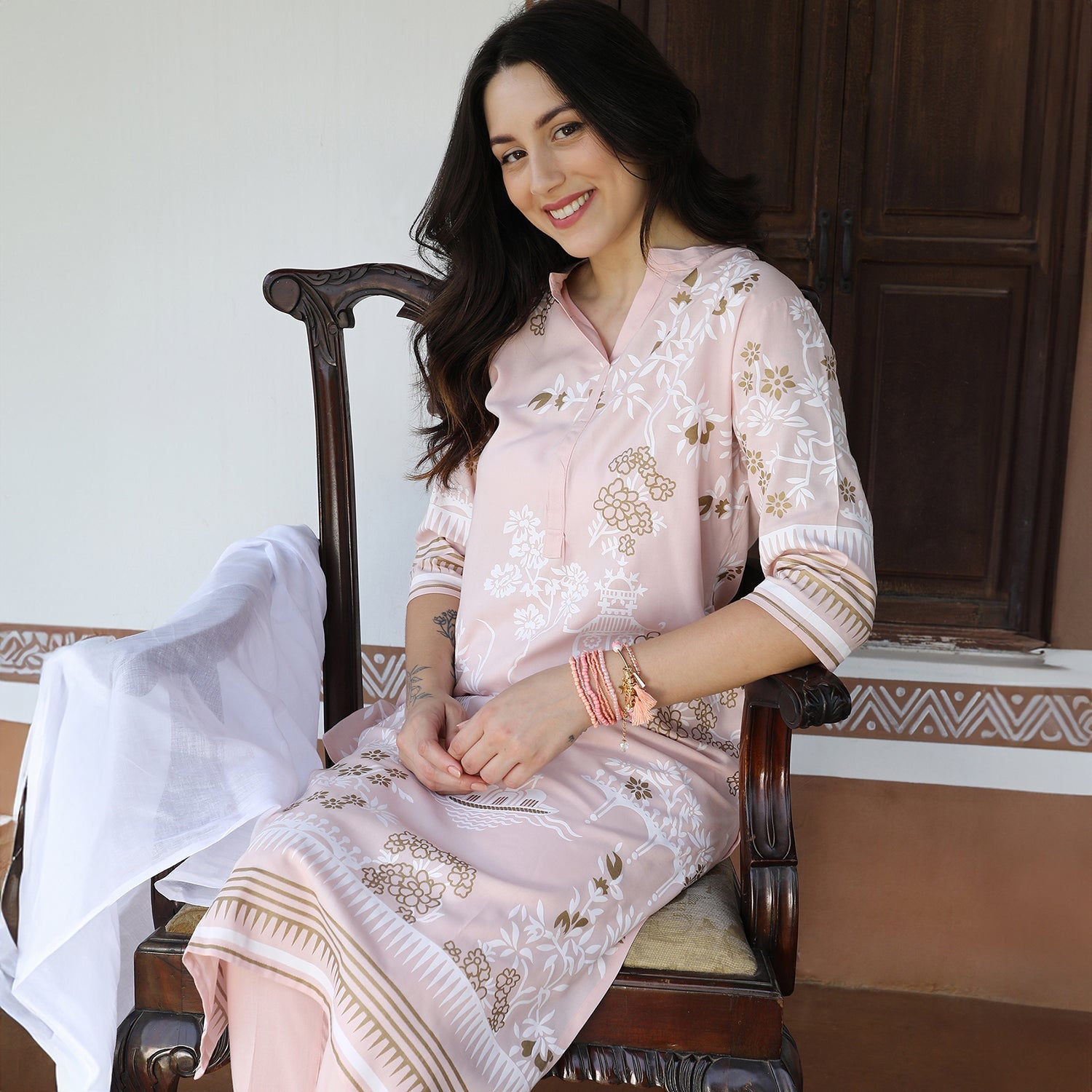 Flora Cluster Print Kurta With Trousers Set