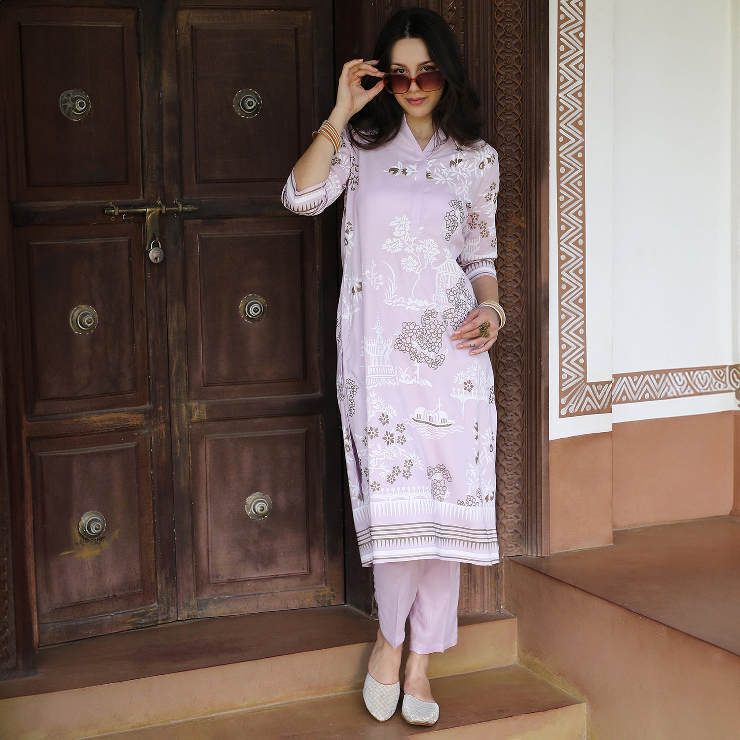 Flora Cluster Print Kurta With Trousers Set