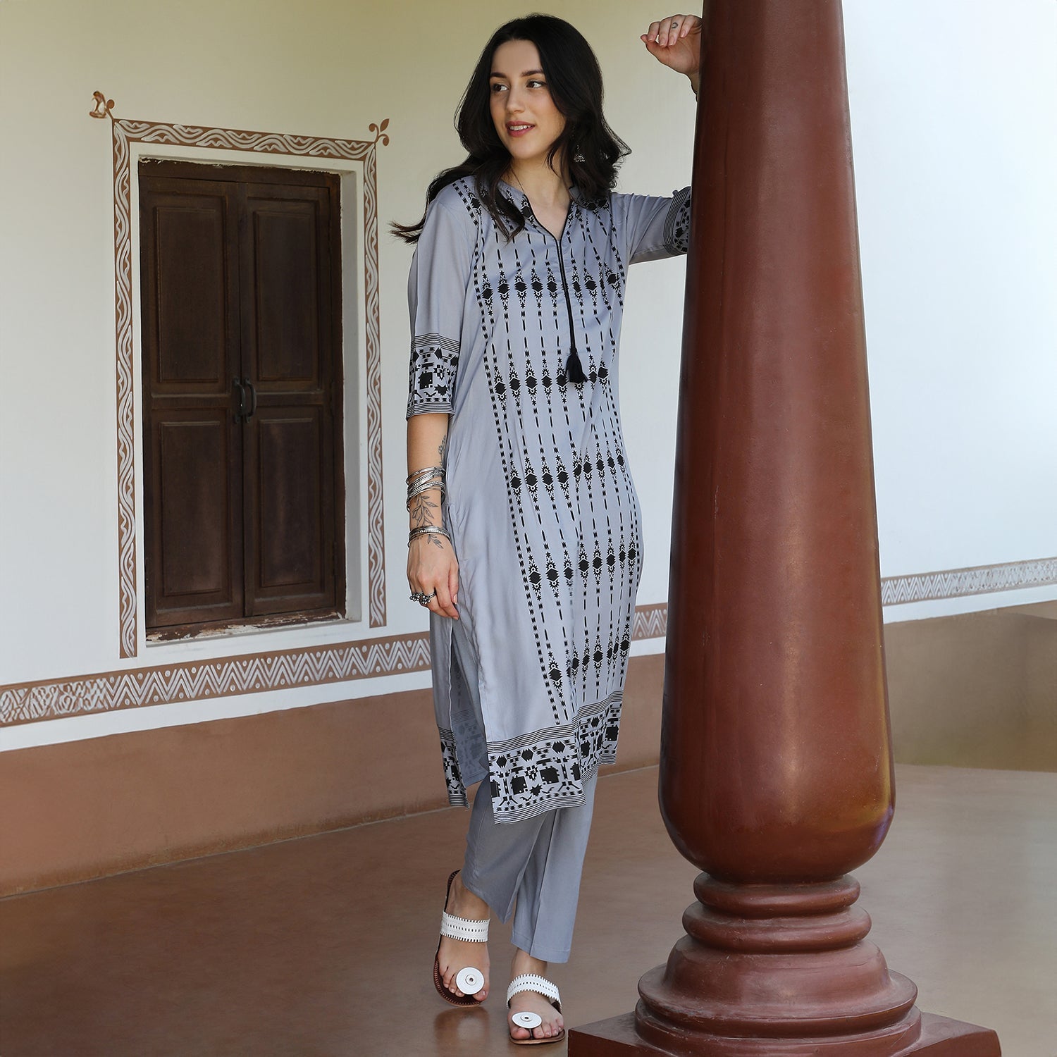 Geometric Ethnic Print Kurta With Trousers Set