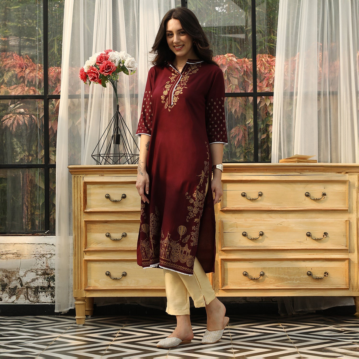 Chariot Print Kurta With Trousers Set