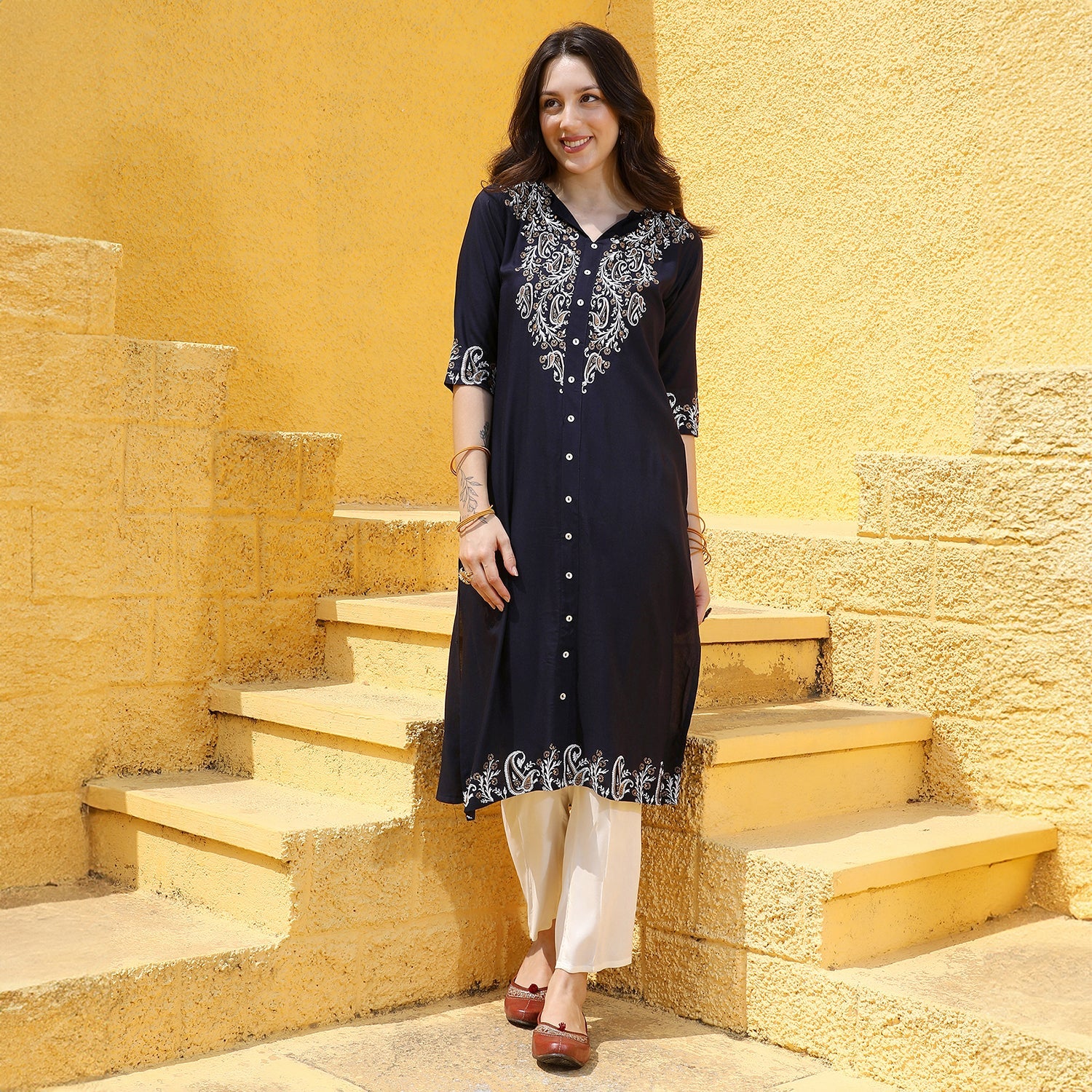 Paisley Print Kurta With Metallic Print Trousers Set