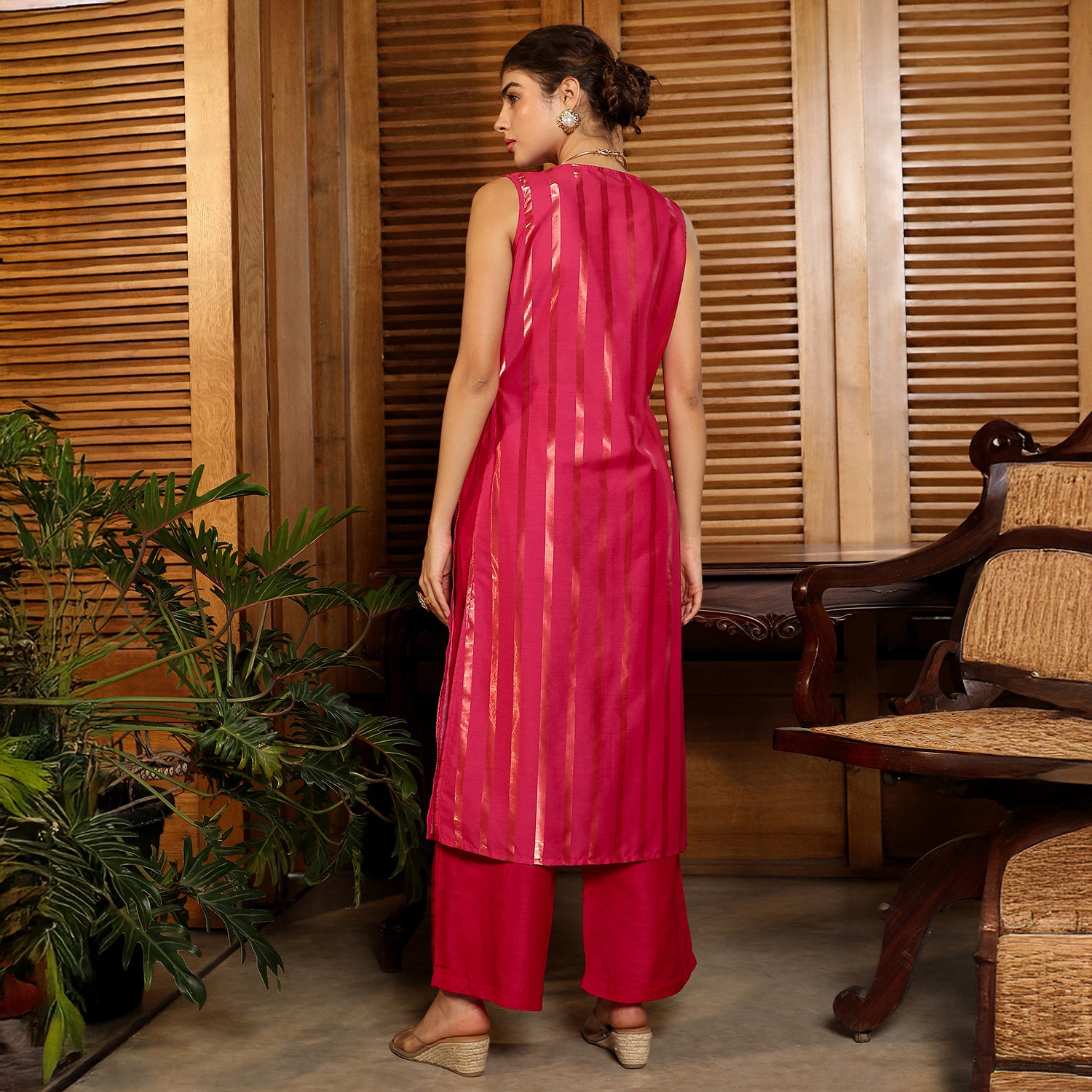 Metallic-Stripe Layered Kurta Set