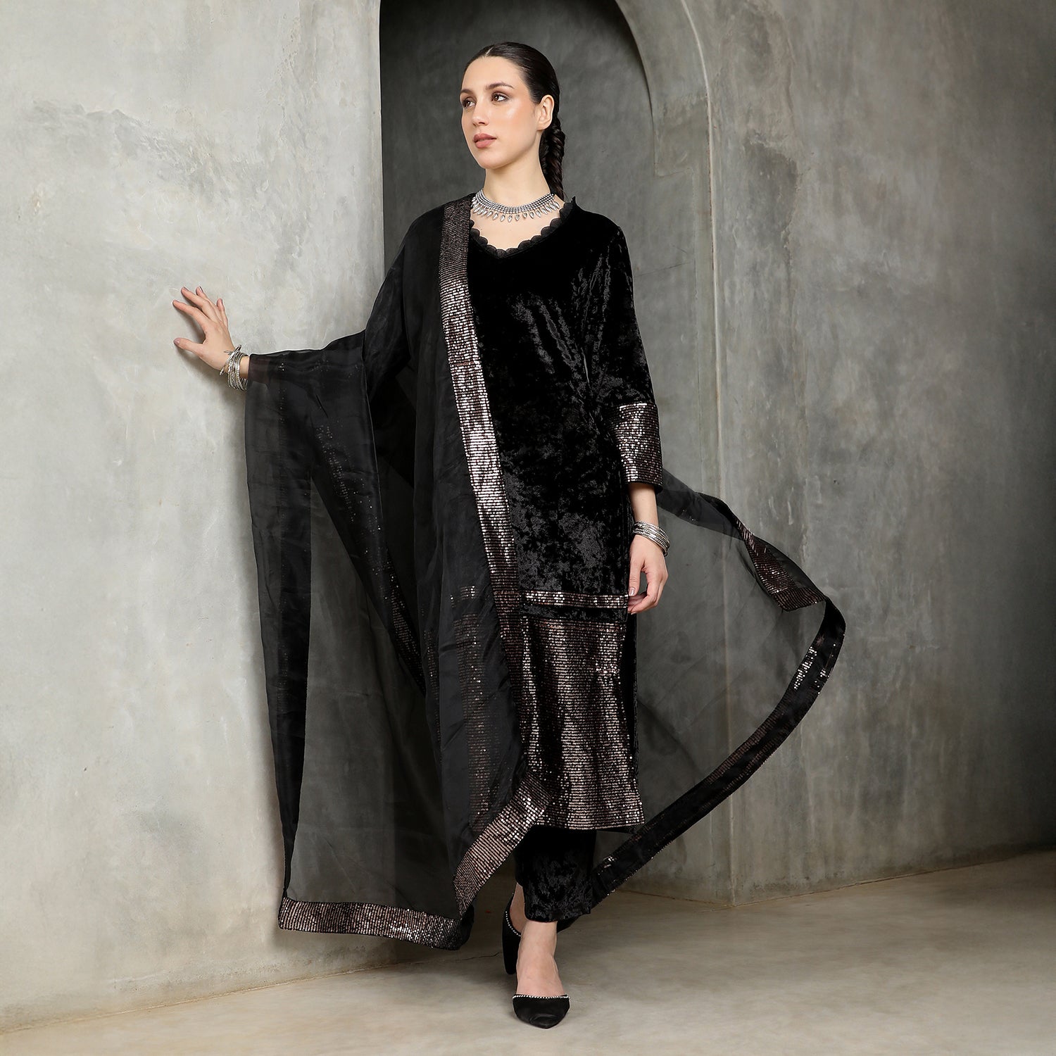 Velvet-Gleam Kurta Set