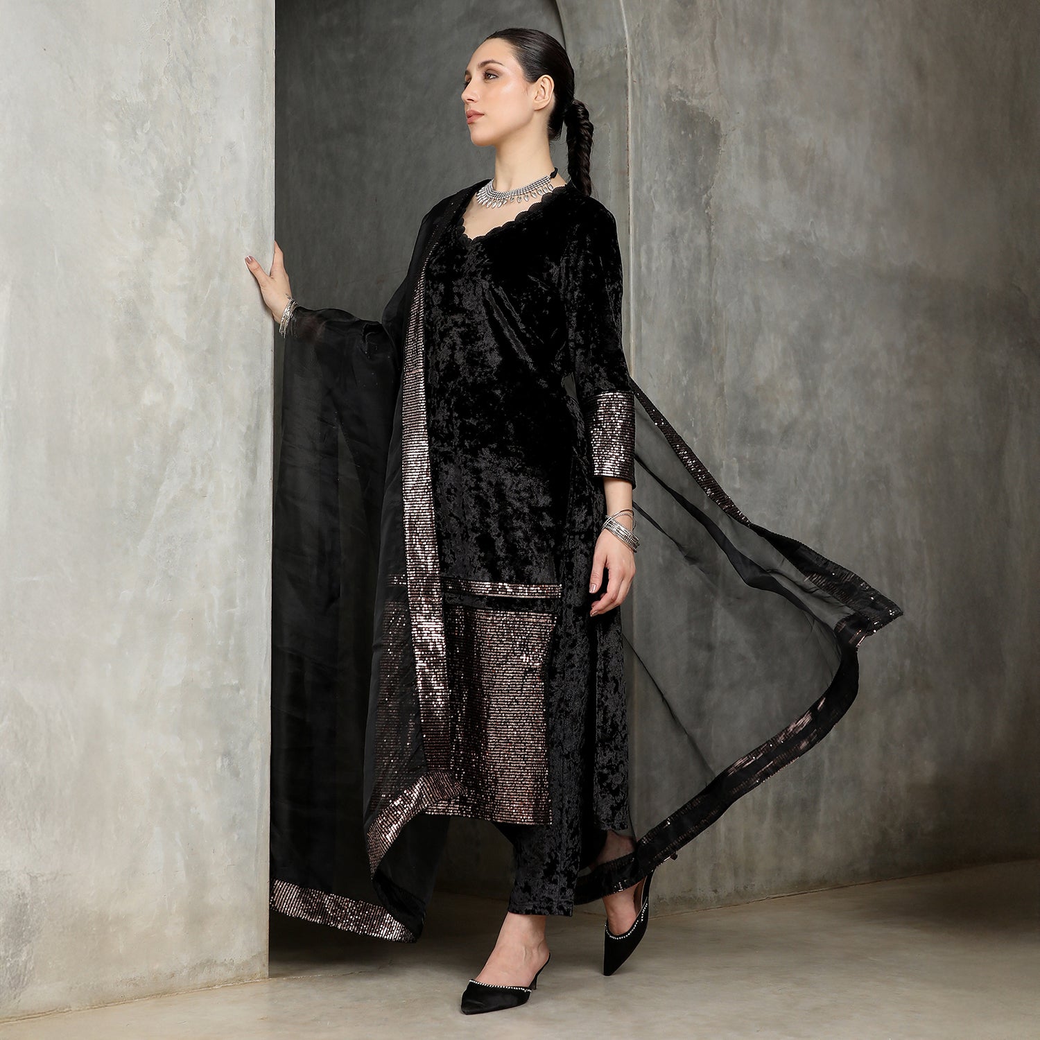 Velvet-Gleam Kurta Set