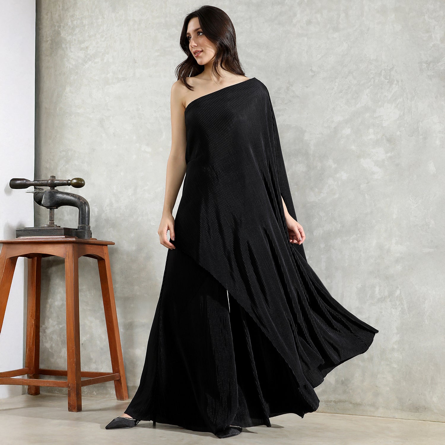 Asymmetrical-Pleated Co-Ord Set