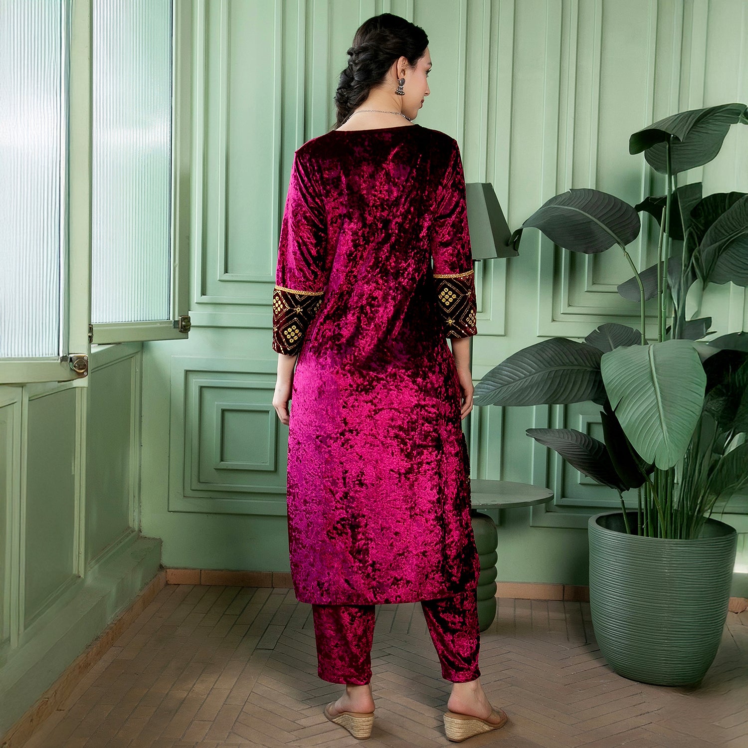 Velvet-Gleam Kurta Set
