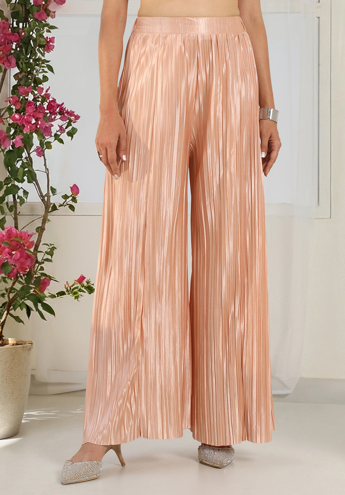 Self-Design Polyester Blend Sleeveless Round Neck Light Pink  Co-ord Set