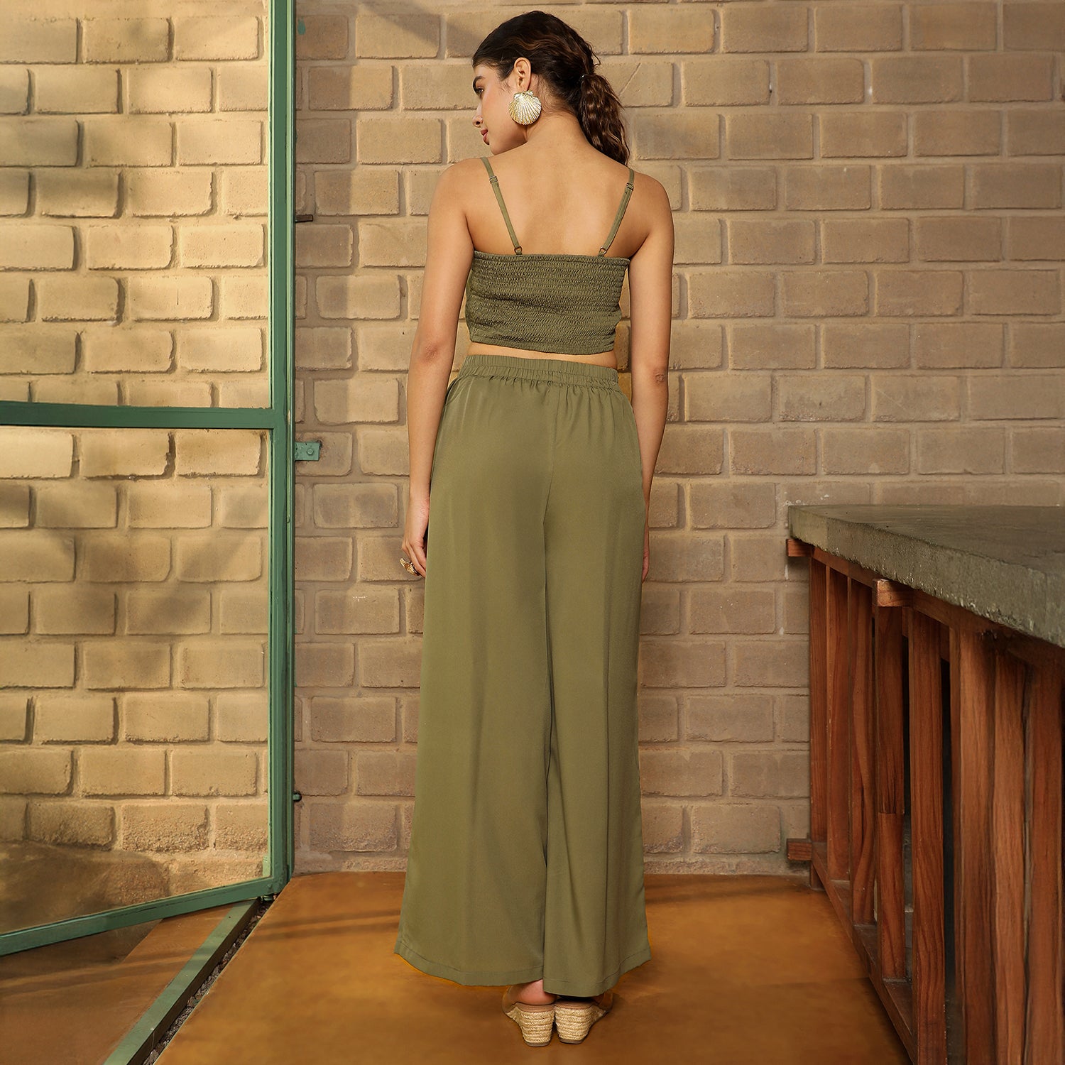 Shell-Embellish Knit Kurta Set