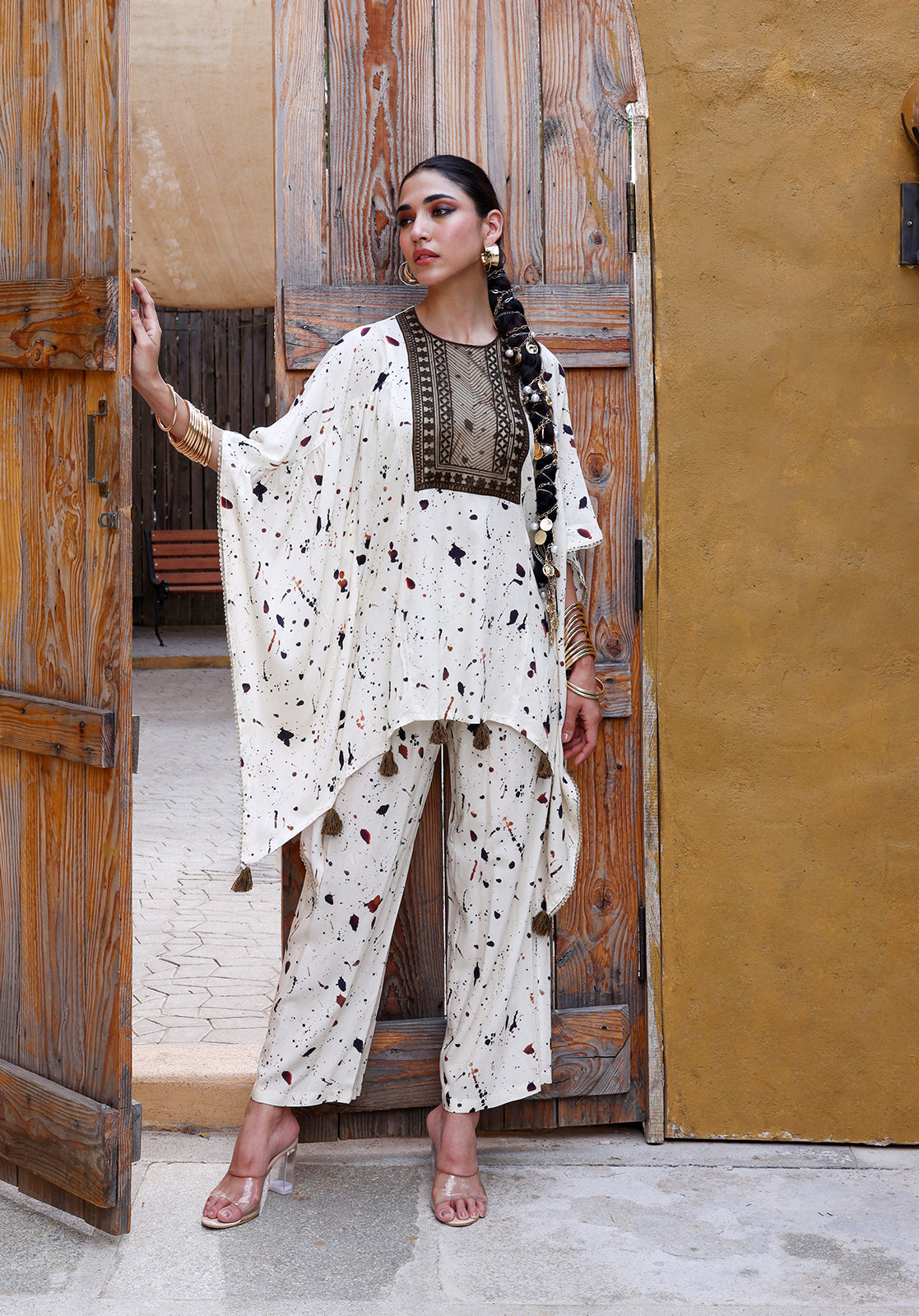 Embroidered Abstract Print Round Neck 3/4th Sleeves Off-White  Co-ord Set