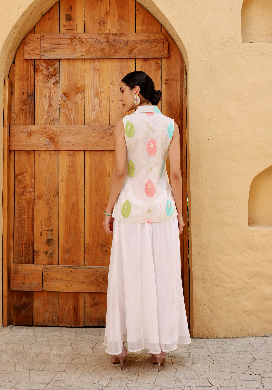 Ethnic Motifs Woven Design Sleeveless Shirt Collar White  Co-ord Set