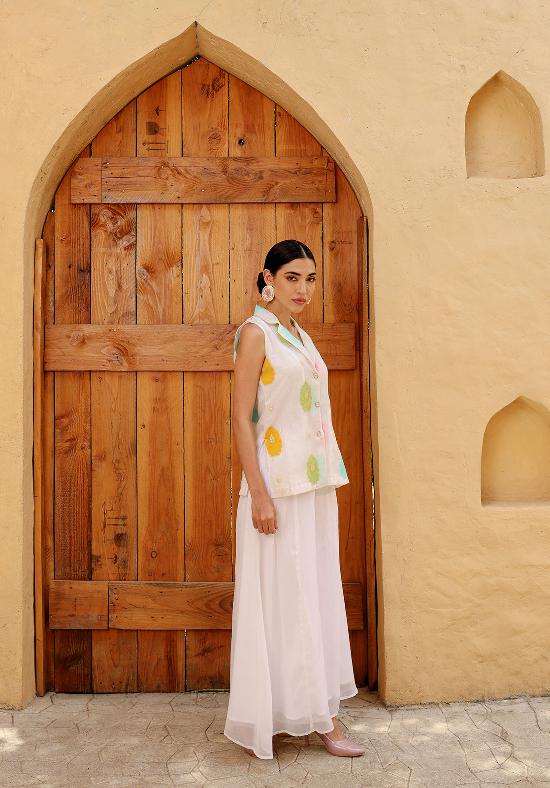 Ethnic Motifs Woven Design Sleeveless Shirt Collar White  Co-ord Set