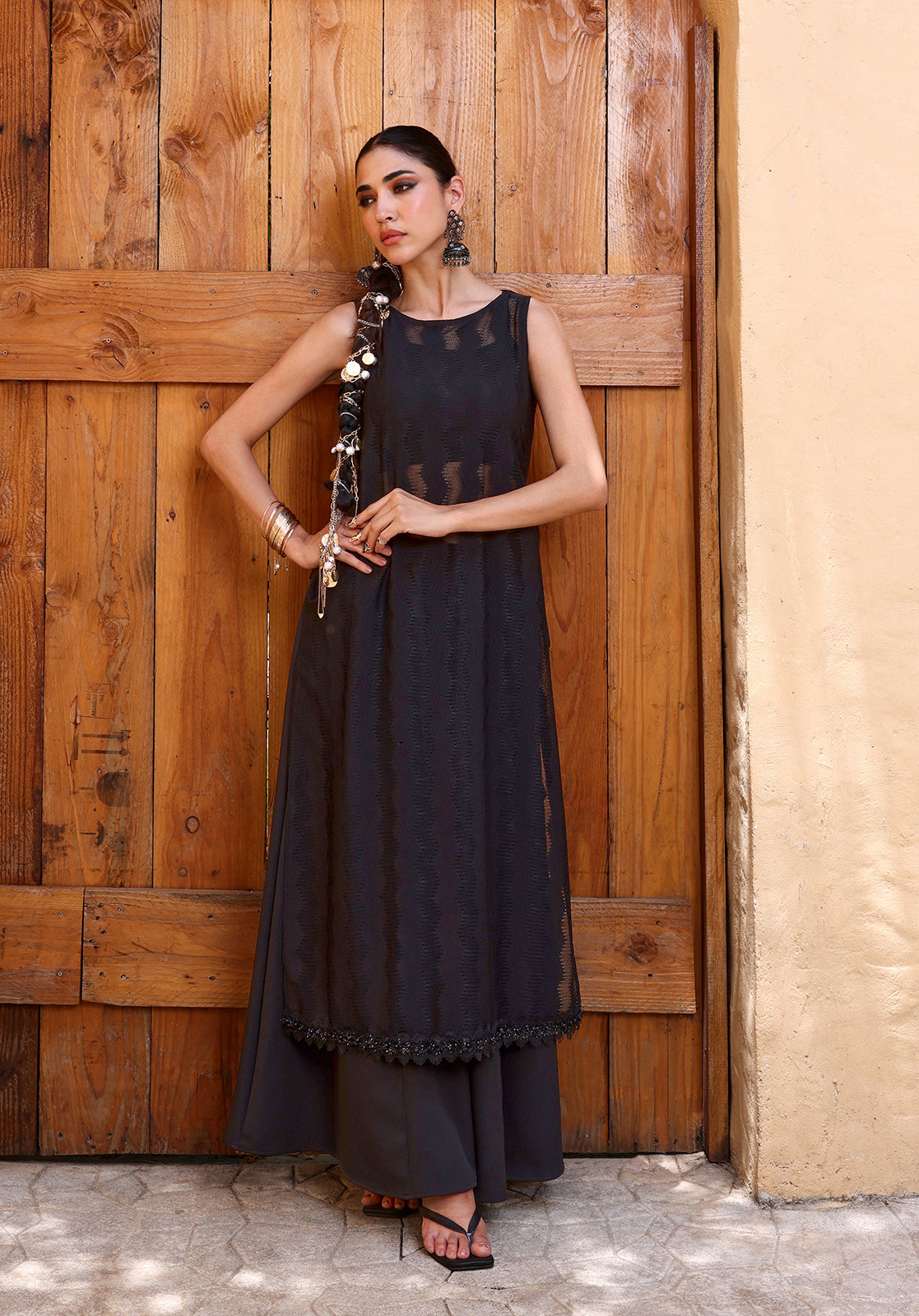 Self-Design Sleeveless Boat Neck Palazzo Black  Co-ord Set