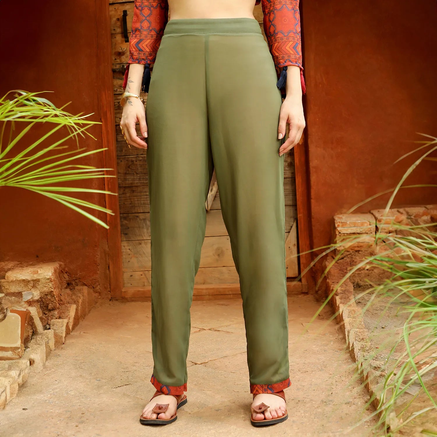 Geometric Block Kurta With Trousers