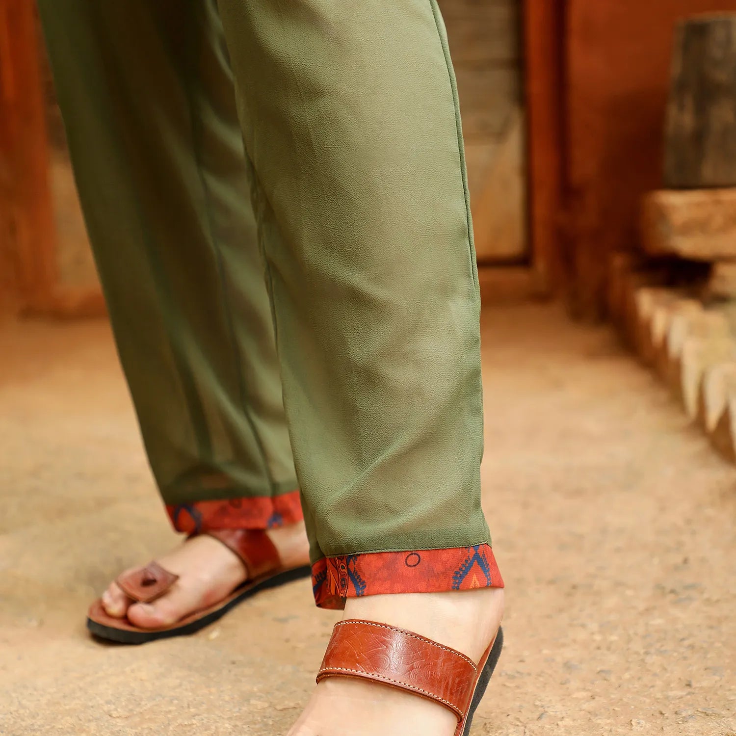 Geometric Block Kurta With Trousers