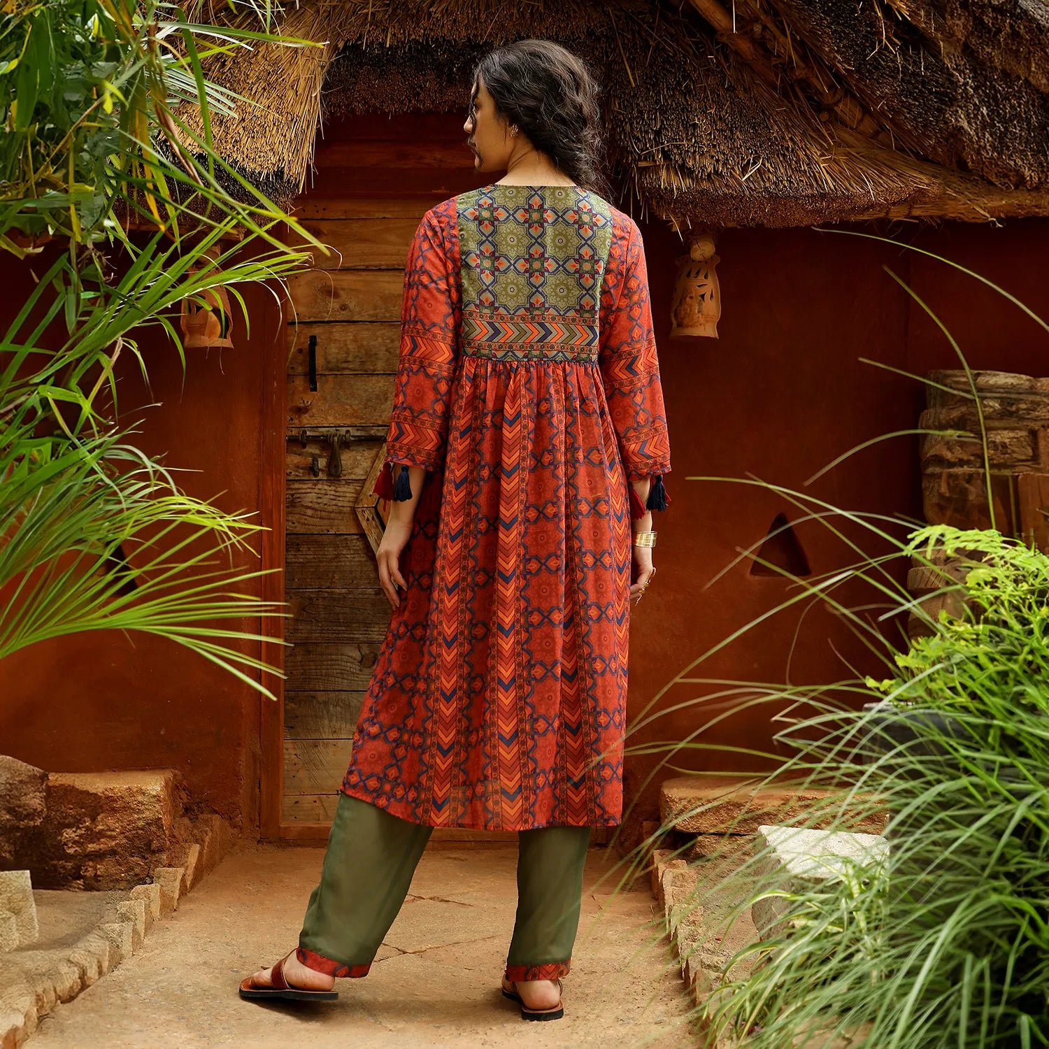 Geometric Block Kurta With Trousers