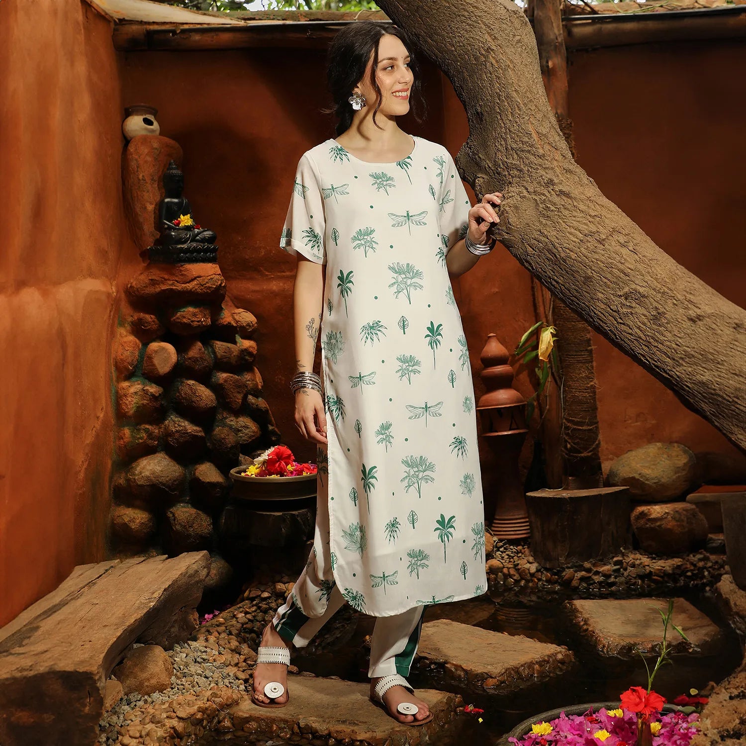 Dragonfly Palm Kurta With Trousers