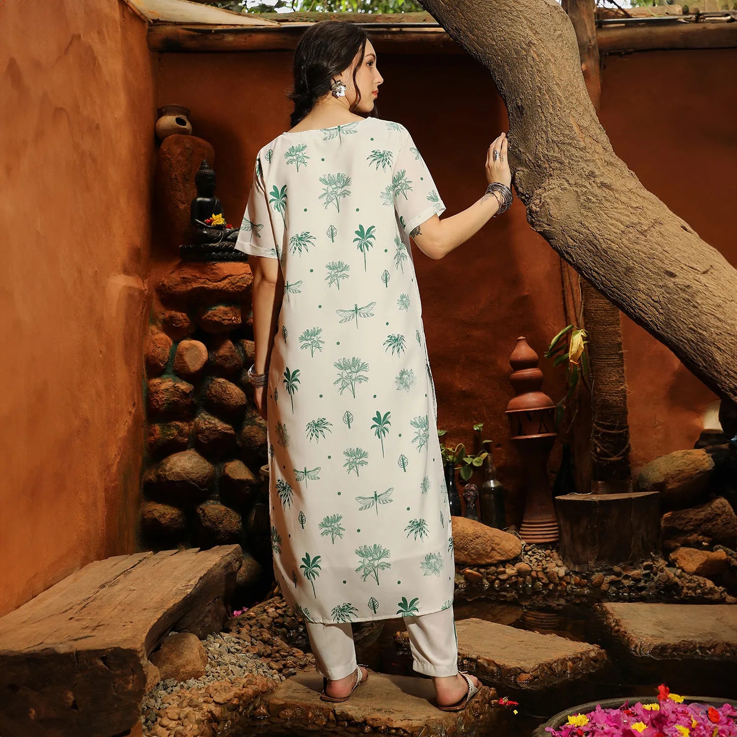 Dragonfly Palm Kurta With Trousers