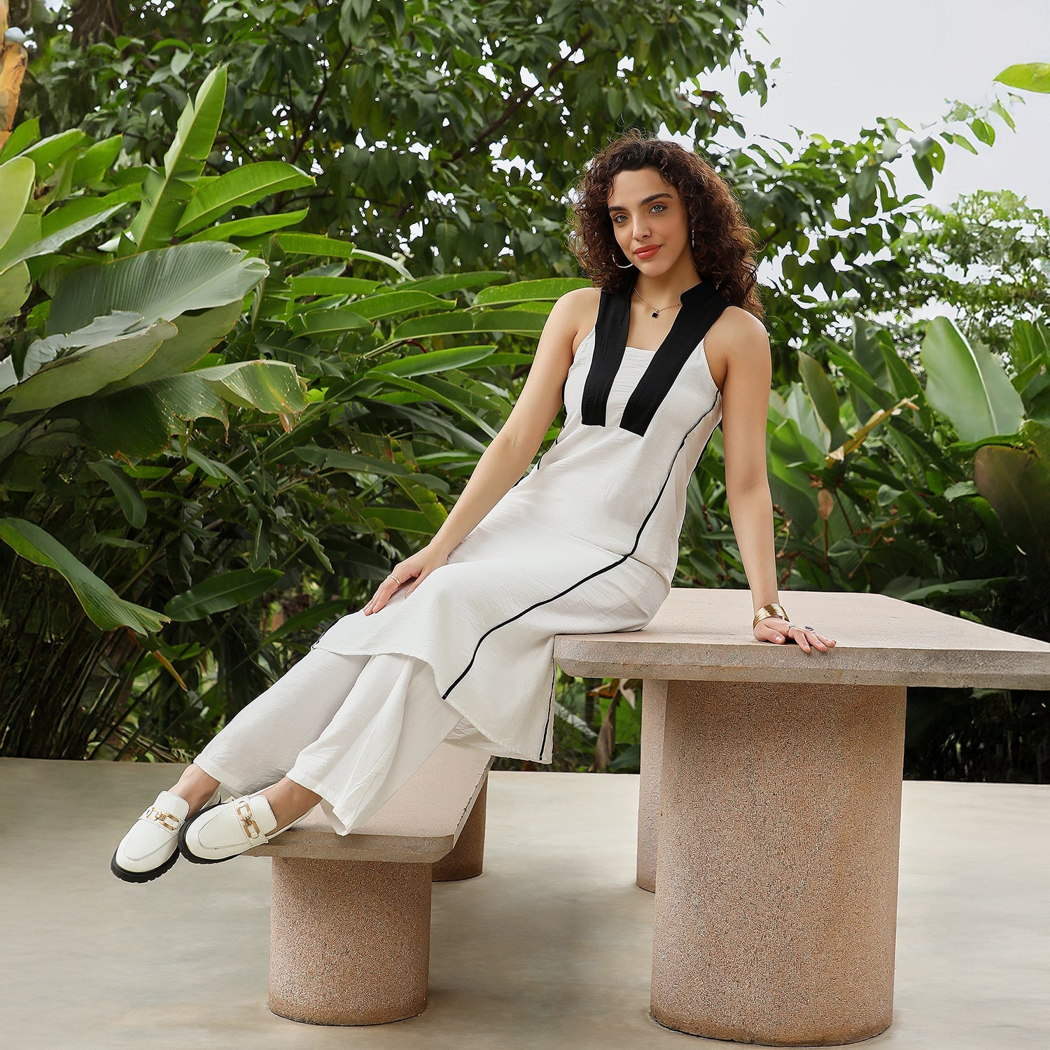 Contrast Linear Kurta Set