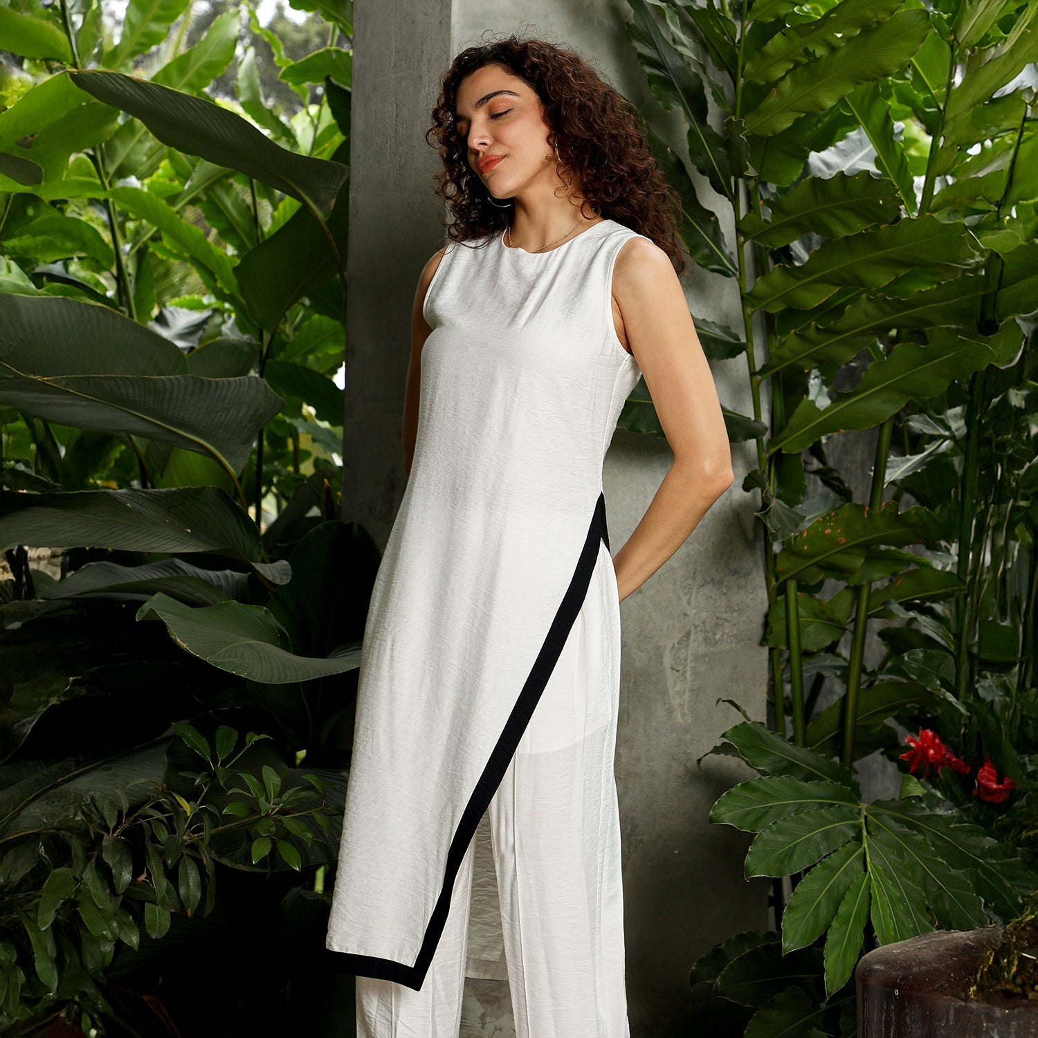 Contrast Tilt Kurta Set