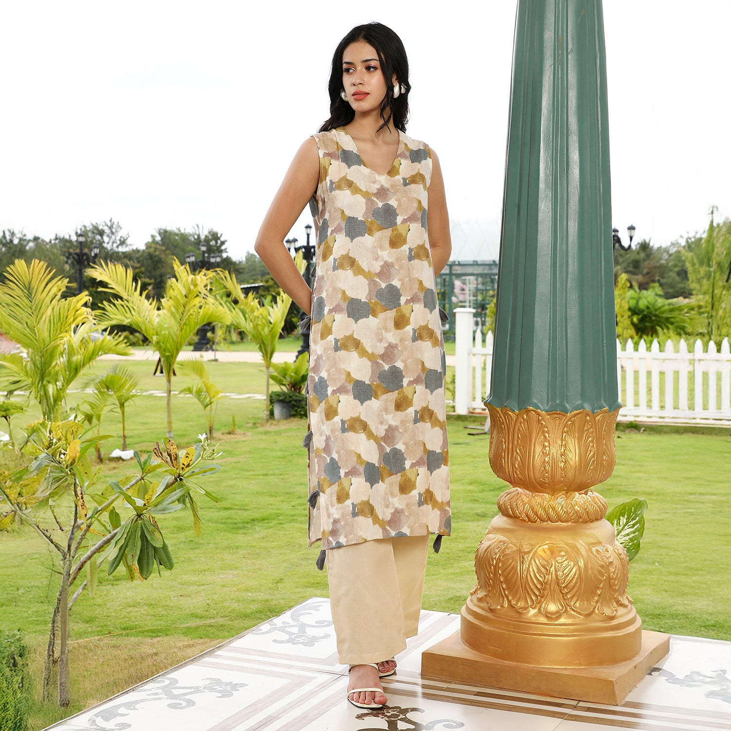 Blob-Imprint Tassel Kurta Set